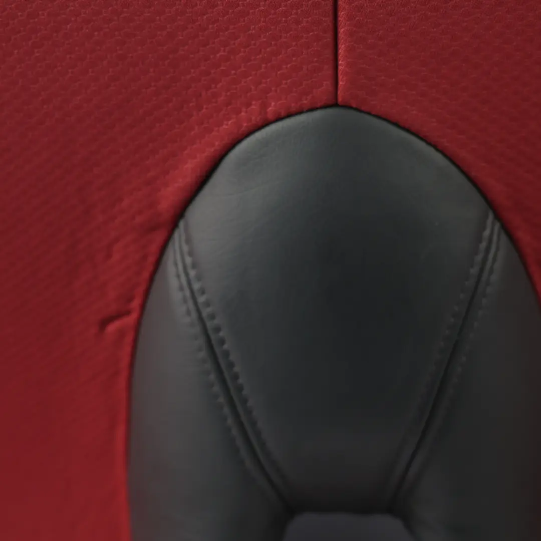 Sedile Posteriore Coprire Panca Divano Base Panno Pelle Rosso per Mini Cabrio R52 con numero di parte 7133152 Mini Cabrio R52 Sedile Posteriore Coprire Panca Divano Base Panno Pelle Rosso - SKU 7133152 - Numero di parte 7133152