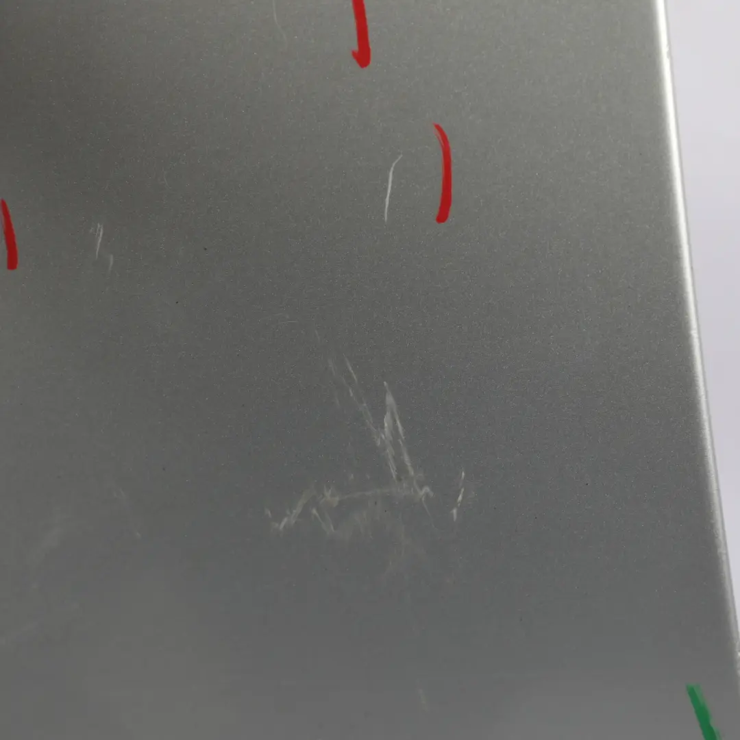 Panel lateral Wing Fender Delantero Izquierdo Titansilber Plata 354 para BMW E81 E87 con número de pieza 7133227 BMW E81 E87 Panel lateral Wing Fender Delantero Izquierdo Titansilber Plata 354 - SKU 7133227-TS3 - Número de pieza 7133227