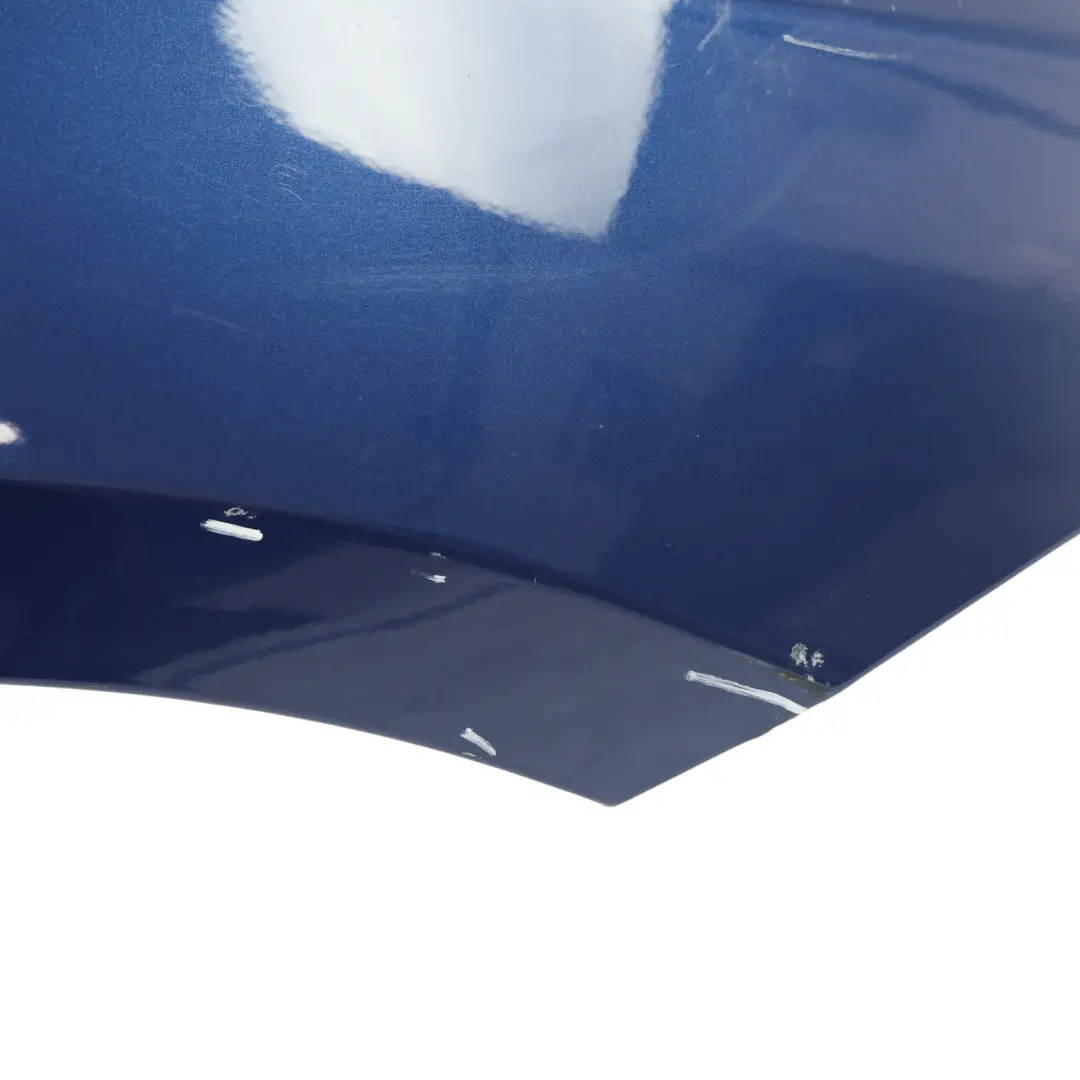 Błotnik Prawy Przedni Le Mans Blau Niebieski - 381 do BMW E81 E87 o numerze 7133228 BMW E81 E87 Błotnik Prawy Przedni Le Mans Blau Niebieski - 381 - SKU 7133228-LMB - Numer Części 7133228