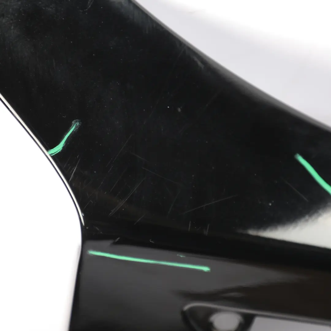 Panel Lateral Guardabarros Delantero Derecho Schwarz 2 Negro - 668 para BMW E81 E87 con número de pieza 7133228 BMW E81 E87 Panel Lateral Guardabarros Delantero Derecho Schwarz 2 Negro - 668 - SKU 7133228-SCH1 - Número de pieza 7133228