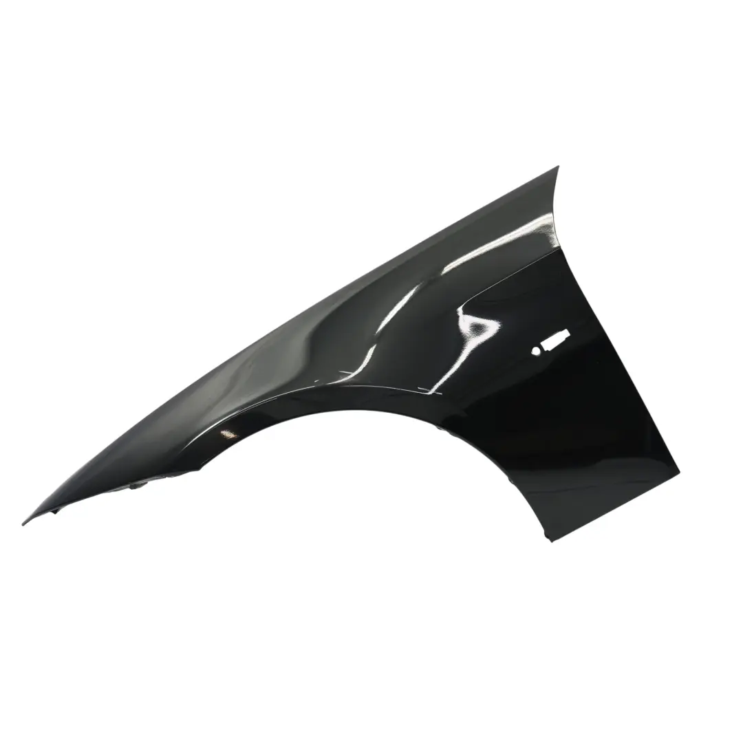 Seitenwand Vorne Links Kotflügel Black Sapphire Schwarz Metallic 475 für BMW E90 E91 mit Teilenummer 7135679 BMW E90 E91 Seitenwand Vorne Links Kotflügel Black Sapphire Schwarz Metallic 475 - SKU 7135679-BS - Teilenummer 7135679