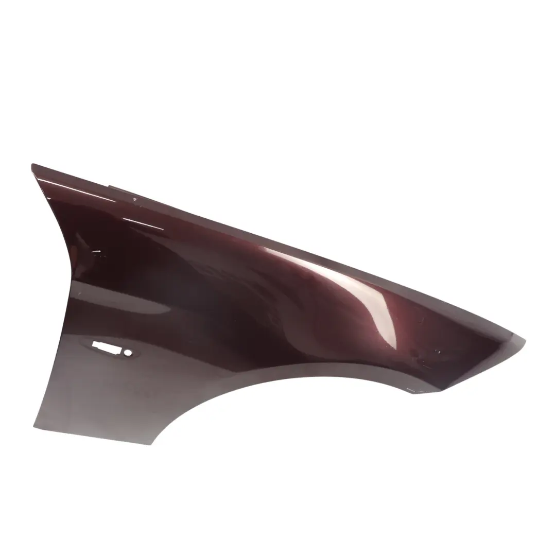 Panel lateral Guardabarros Ala Delantera Derecha Barberarot Rojo A39 para BMW E90 E91 con número de pieza 7135680 BMW E90 E91 Panel lateral Guardabarros Ala Delantera Derecha Barberarot Rojo A39 - SKU 7135680-BAR - Número de pieza 7135680