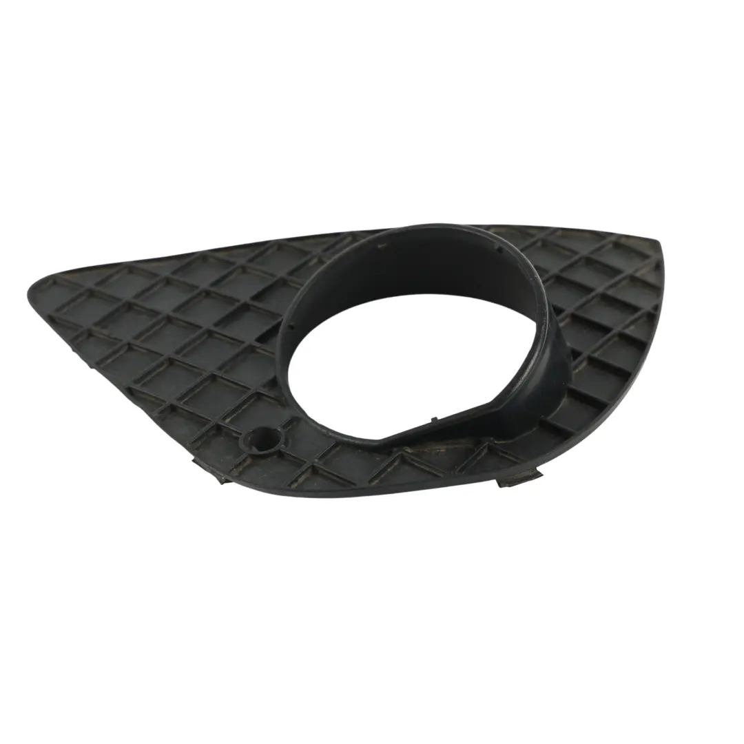 BMW E46 Front Bumper Fog Light Cover Surround Bracket Support Right O/S - SKU 7147530 - Part number 7147530