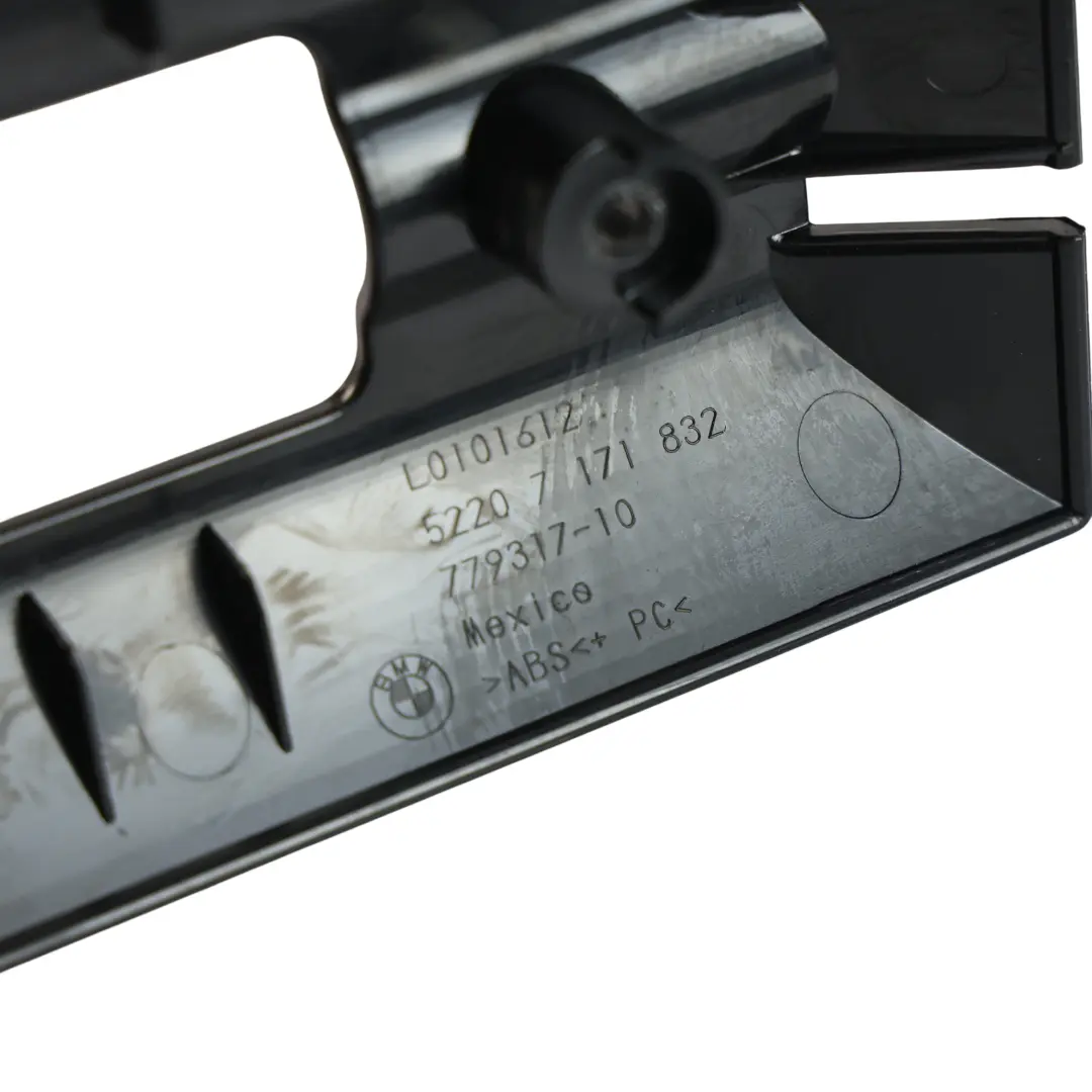 BMW X5 F15 Panel Cubierta Riel Asiento Trasero Negro Derecho - SKU 7171832 - Número de pieza 7171832