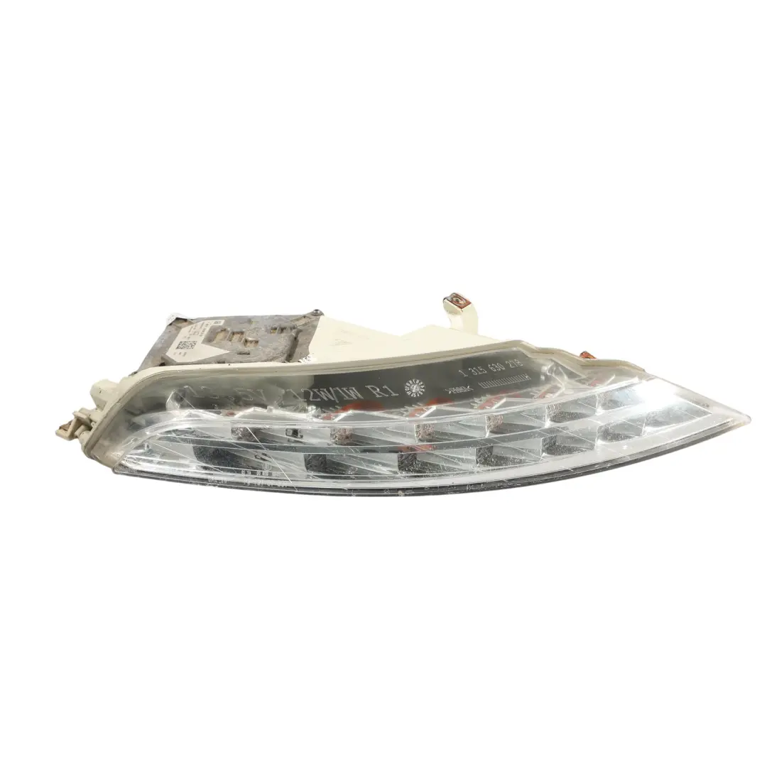 Lampa Kierunkowskaz Prawy Przód 7176872 do BMW E63 E64 o numerze 7176710 BMW E63 E64 Lampa Kierunkowskaz Prawy Przód 7176872 - SKU 7176710 - Numer Części 7176710