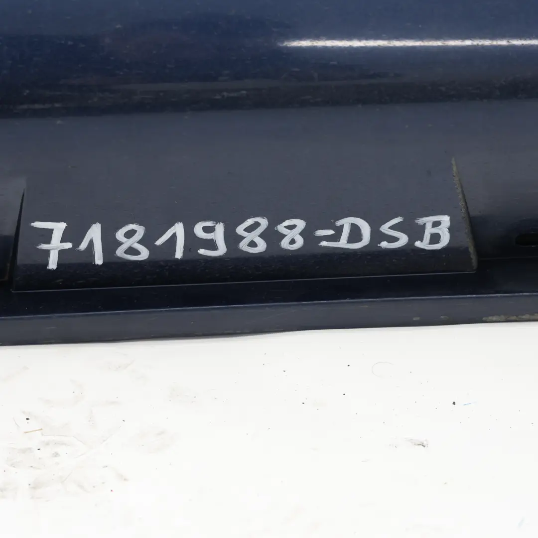 Soglia Porta Destra Blu Oceano Metallizzato A76 per BMW E63 E64 LCI con numero di parte 7181988 BMW E63 E64 LCI Soglia Porta Destra Blu Oceano Metallizzato A76 - SKU 7181988-DSB - Numero di parte 7181988