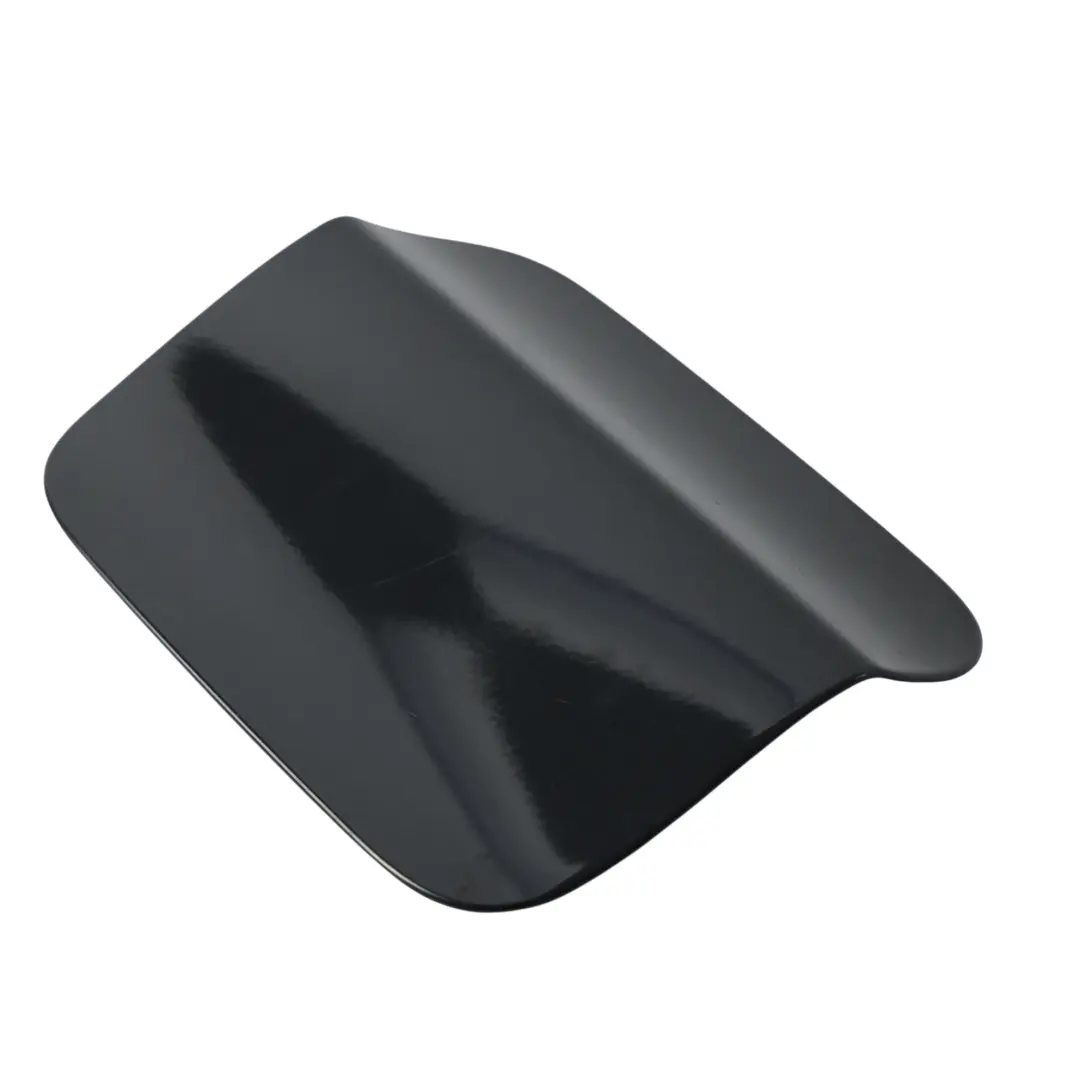 Tapa Combustible Panel Gris Sophisto 2 B90 para BMW F01 con número de pieza 7184076 BMW F01 Tapa Combustible Panel Gris Sophisto 2 B90 - SKU 7184076-SBR - Número de pieza 7184076