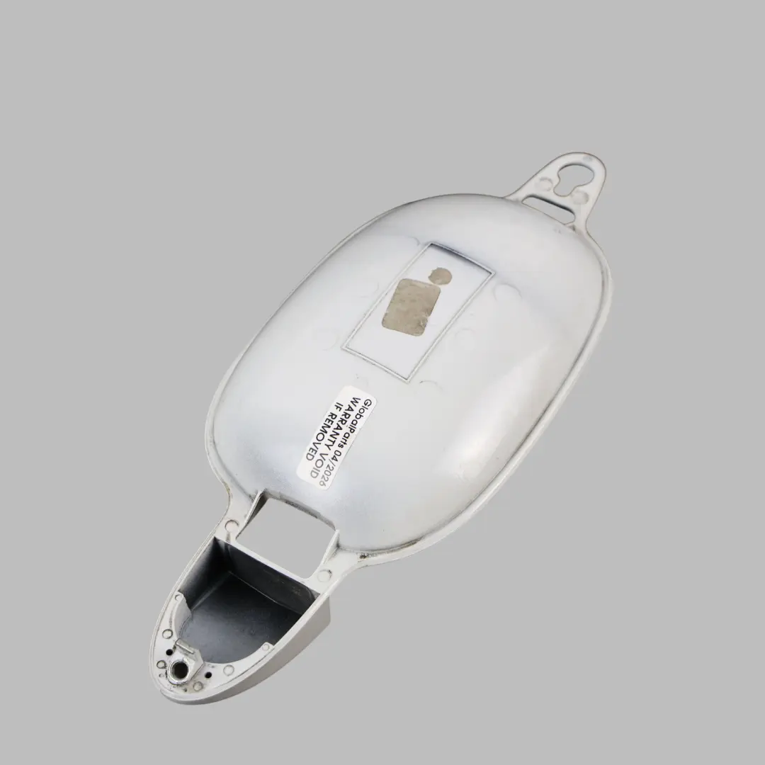 Panel Moldura Manija Trasero Izquierdo Alpinweiss 3 Blanco para BMW E60 E61 con número de pieza 0154342 BMW E60 E61 Panel Moldura Manija Trasero Izquierdo Alpinweiss 3 Blanco - SKU 0154342-AW - Número de pieza 0154342