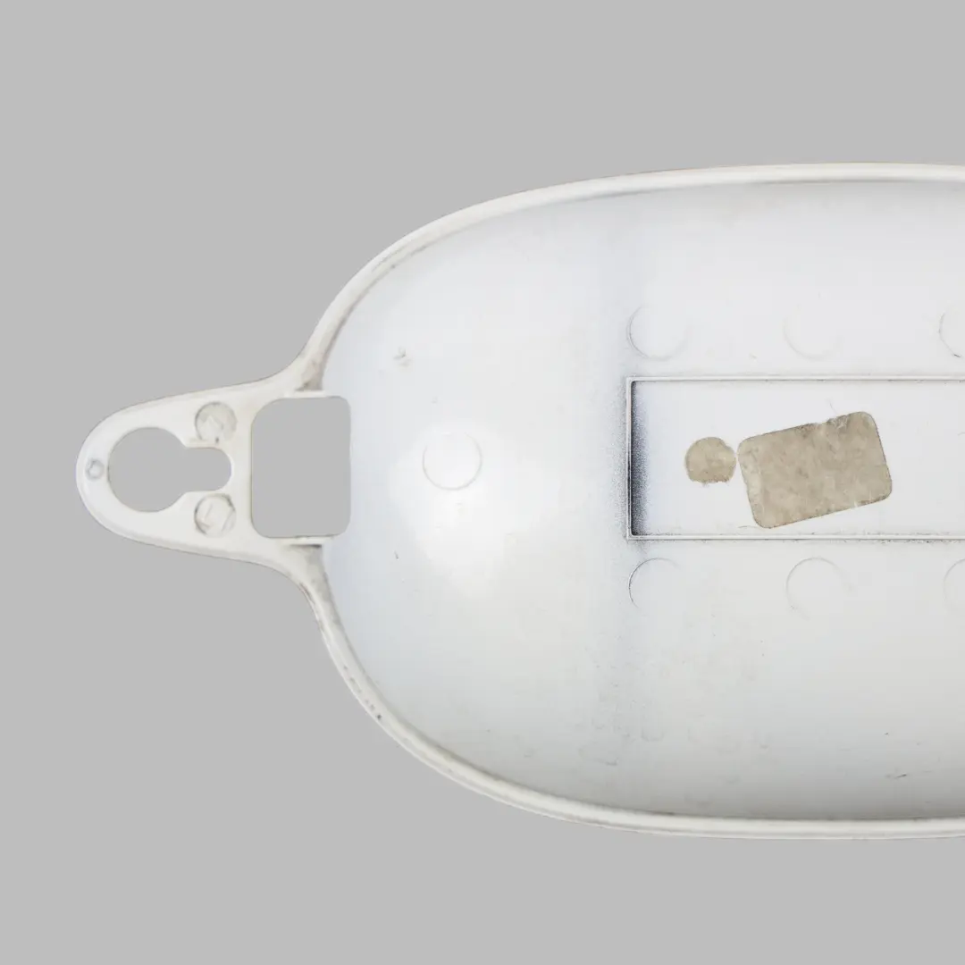 Panneau Garniture Poignée Arrière Gauche Alpinweiss 3 Blanc pour BMW E60 E61 à propos du numéro de pièce 0154342 BMW E60 E61 Panneau Garniture Poignée Arrière Gauche Alpinweiss 3 Blanc - SKU 0154342-AW - Numéro de pièce 0154342