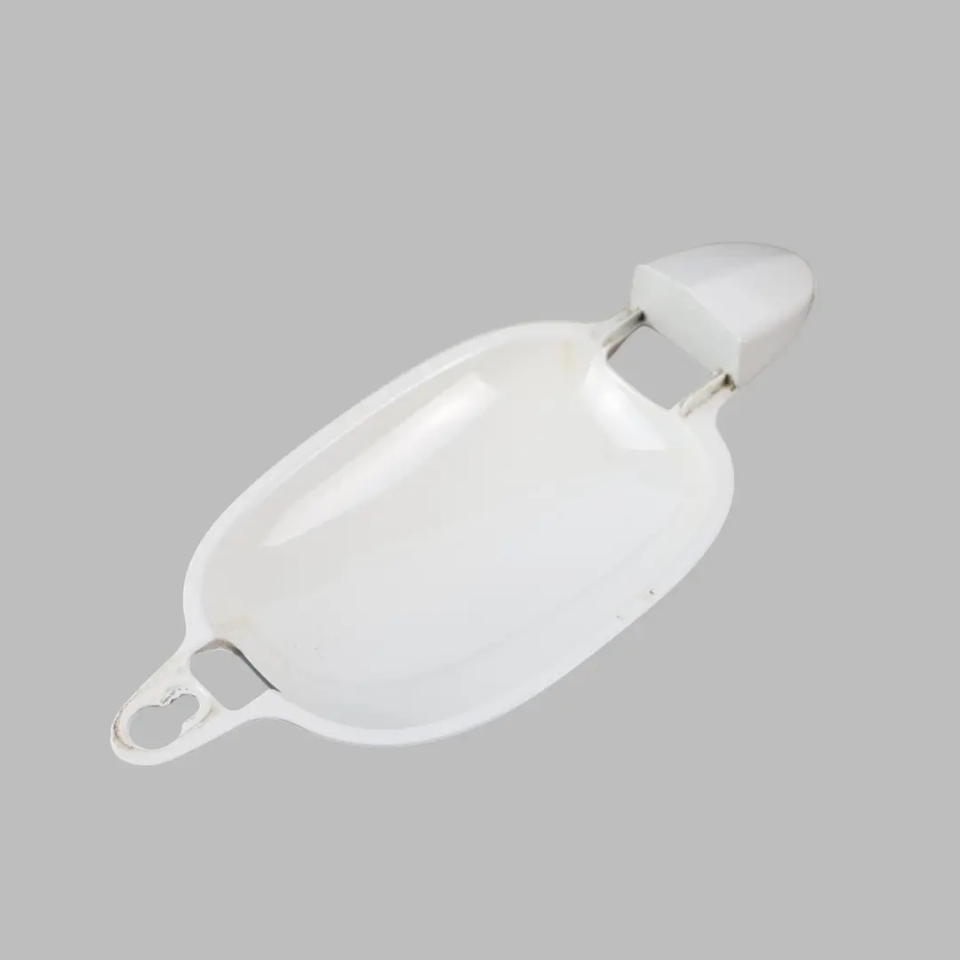 Tirador Empotrado Trasero Derecho Blanco Alpino 3 - 300 para BMW E60 E61 con número de pieza 0154343 BMW E60 E61 Tirador Empotrado Trasero Derecho Blanco Alpino 3 - 300 - SKU 0154343-AW - Número de pieza 0154343