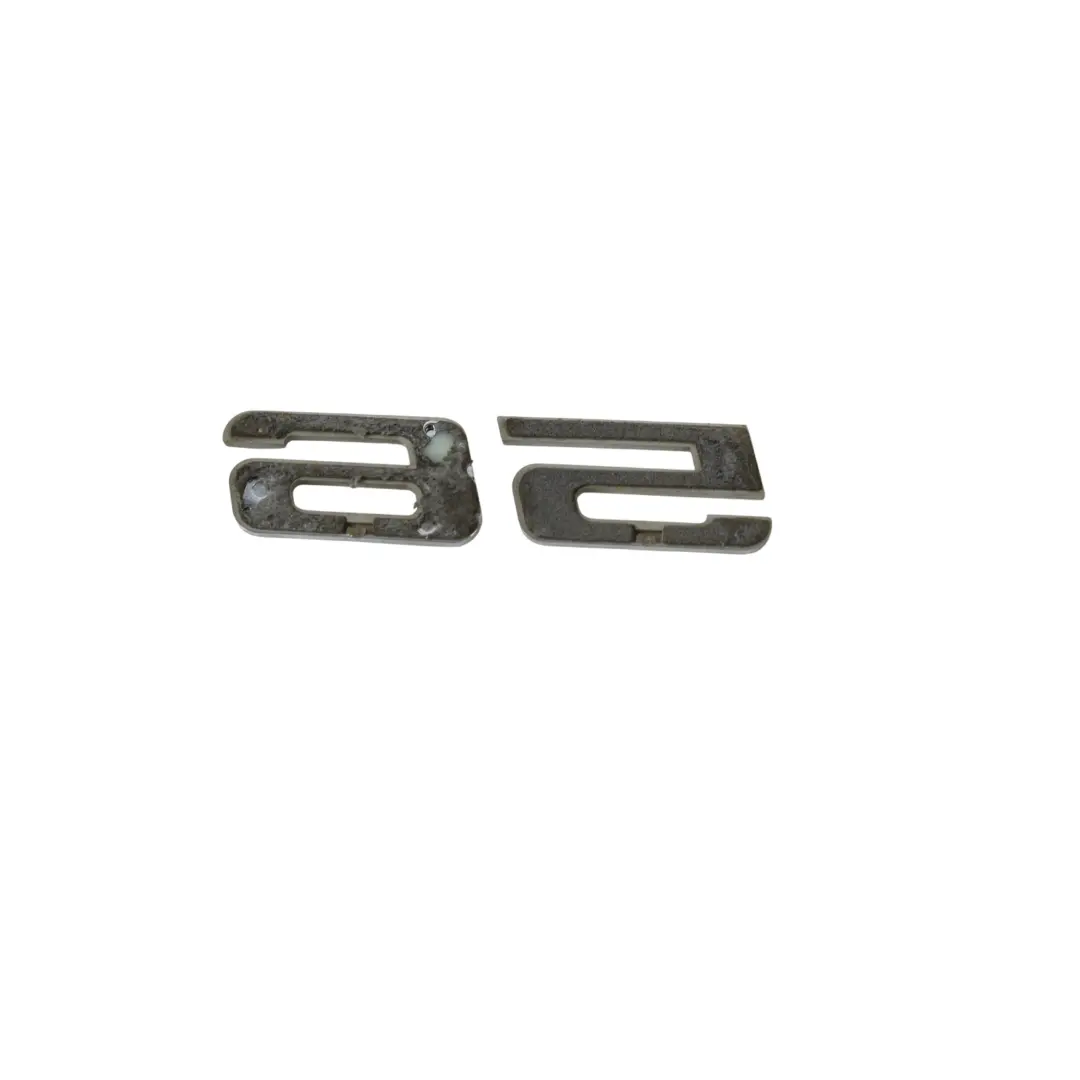 Emblema Insignia 650I Letras Placa para BMW E63 LCI E64 LCI con número de pieza 7196551 BMW E63 LCI E64 LCI Emblema Insignia 650I Letras Placa - SKU 7196551 - Número de pieza 7196551