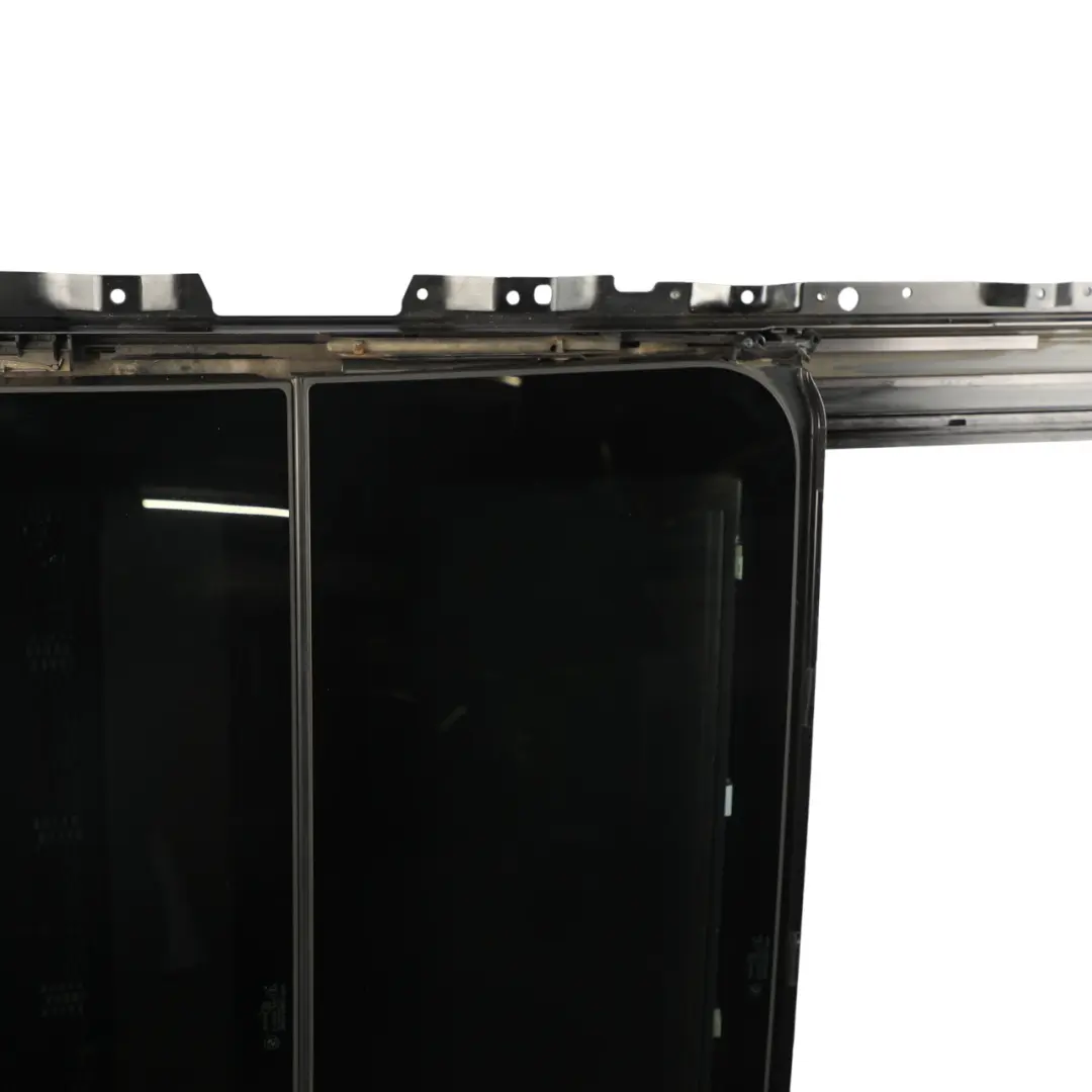 Panoramic Sunroof Touring Complete Sliding Glass Roof Unit Black to BMW E61 with Part number 7198981 BMW E61 Panoramic Sunroof Touring Complete Sliding Glass Roof Unit Black - SKU 7198981 - Part number 7198981