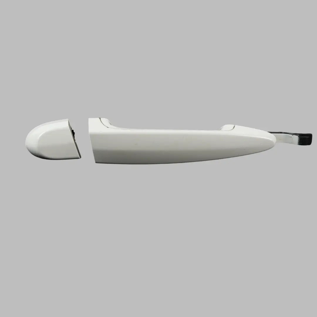 Manija Puerta Trasera Derecha Exterior Blanco Alpino 300 para BMW E90 F20 F30 con número de pieza 7207562 BMW E90 F20 F30 Manija Puerta Trasera Derecha Exterior Blanco Alpino 300 - SKU 7207562-AW - Número de pieza 7207562