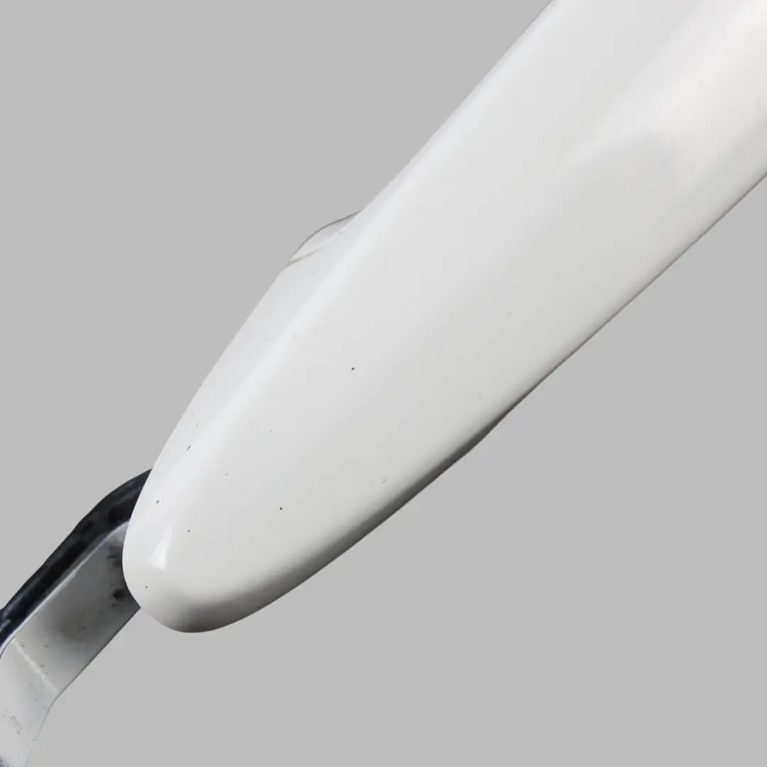Manija Puerta Trasera Derecha Exterior Blanco Alpino 300 para BMW E90 F20 F30 con número de pieza 7207562 BMW E90 F20 F30 Manija Puerta Trasera Derecha Exterior Blanco Alpino 300 - SKU 7207562-AW - Número de pieza 7207562