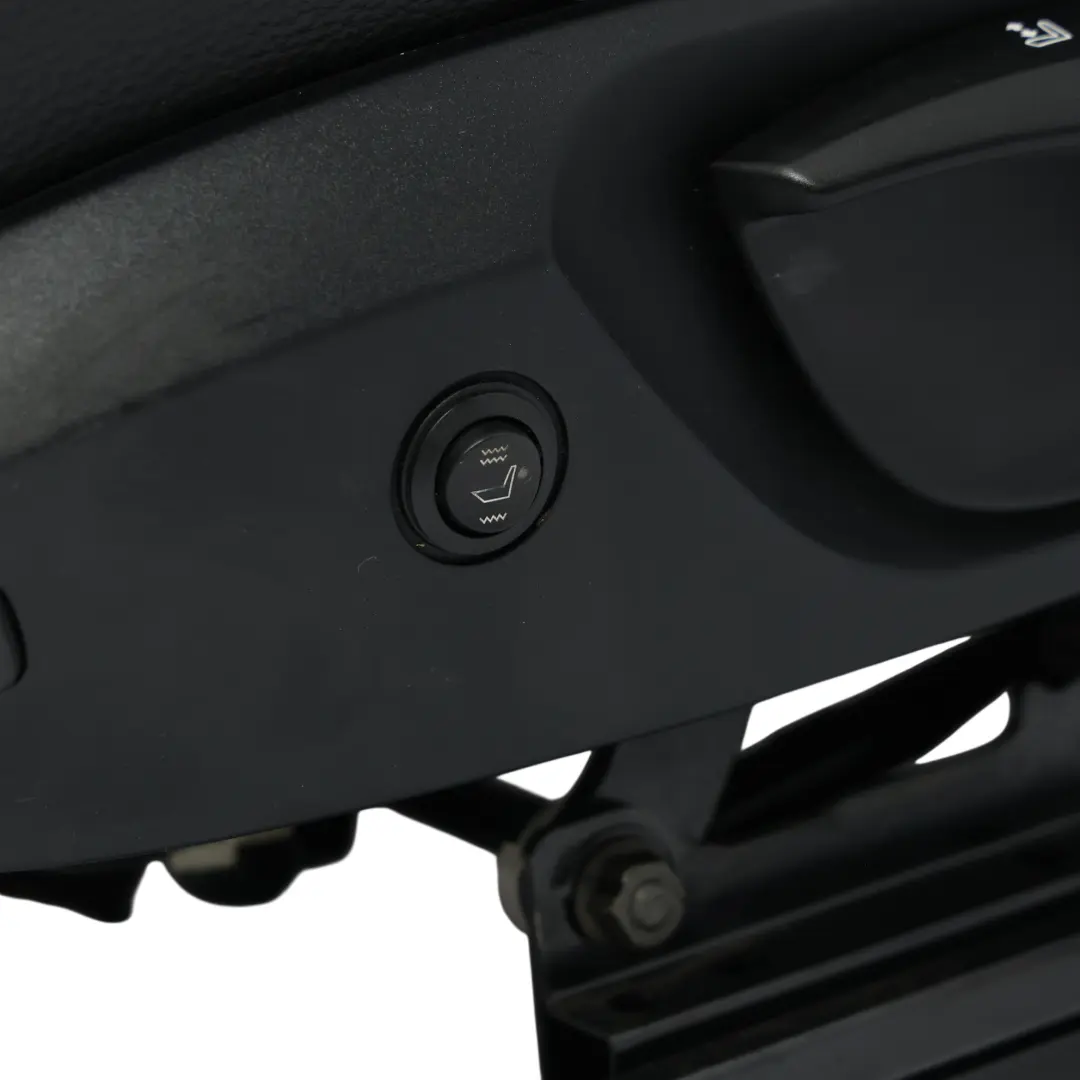 Fotel Przedni Grzany Lewy Skóra Czarna do BMW E90 E91 LCI M Sport o numerze 7246857 BMW E90 E91 LCI M Sport Fotel Przedni Grzany Lewy Skóra Czarna - SKU 7246857-5 - Numer Części 7246857