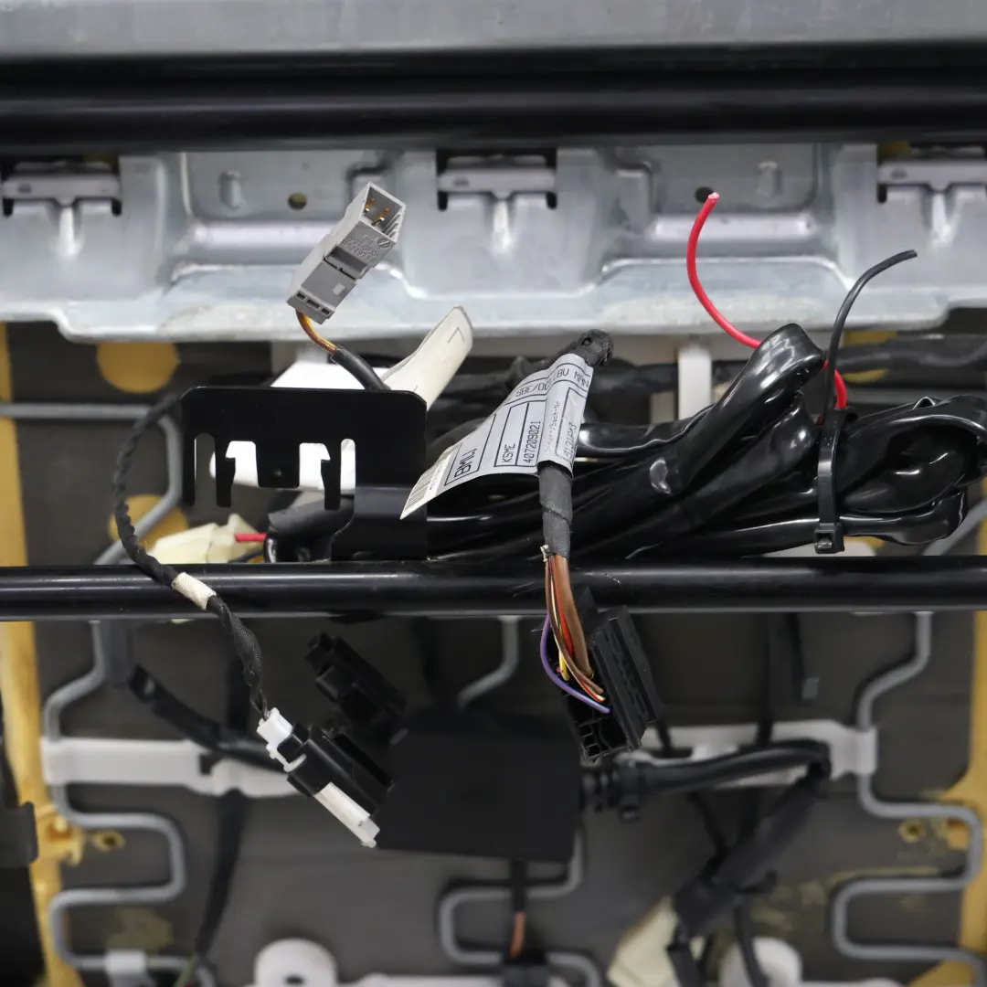 Vordersitz Schwarz Leder Beheizt Links für BMW E90 E91 LCI M Sport mit Teilenummer 7246857 BMW E90 E91 LCI M Sport Vordersitz Schwarz Leder Beheizt Links - SKU 7246857-5 - Teilenummer 7246857