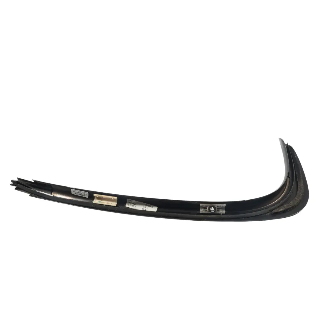 Rivestimento Finestra Telaio Porta Anteriore Sinistro per BMW F30 F80 M3 con numero di parte 7258333 BMW F30 F80 M3 Rivestimento Finestra Telaio Porta Anteriore Sinistro - SKU 7258333-1 - Numero di parte 7258333