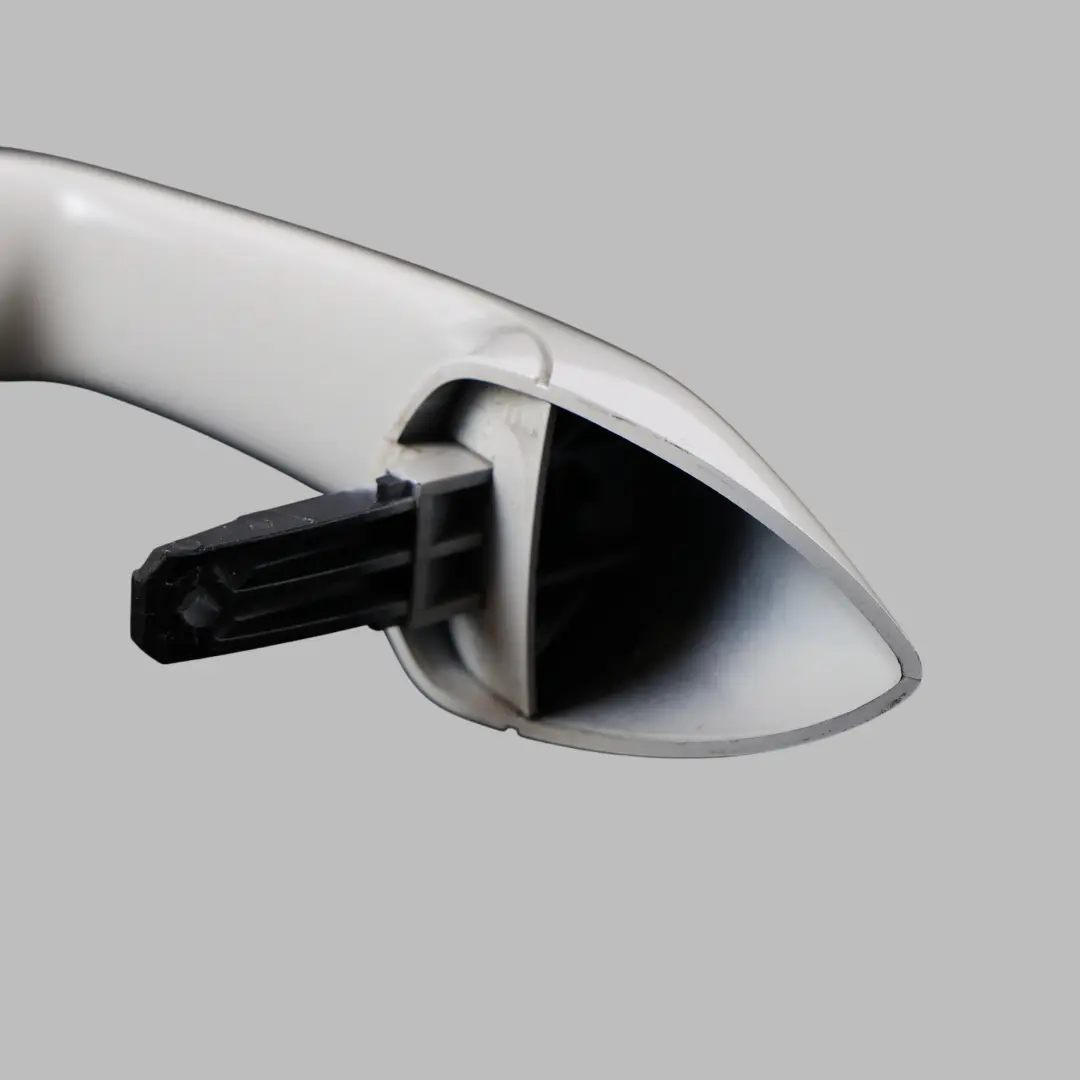 Exterior Door Grab Handle Rear Left N/S Alpinweiss 3 - 300 to BMW F10 F11 with Part number 7276241 BMW F10 F11 Exterior Door Grab Handle Rear Left N/S Alpinweiss 3 - 300 - SKU 7276241-AW - Part number 7276241