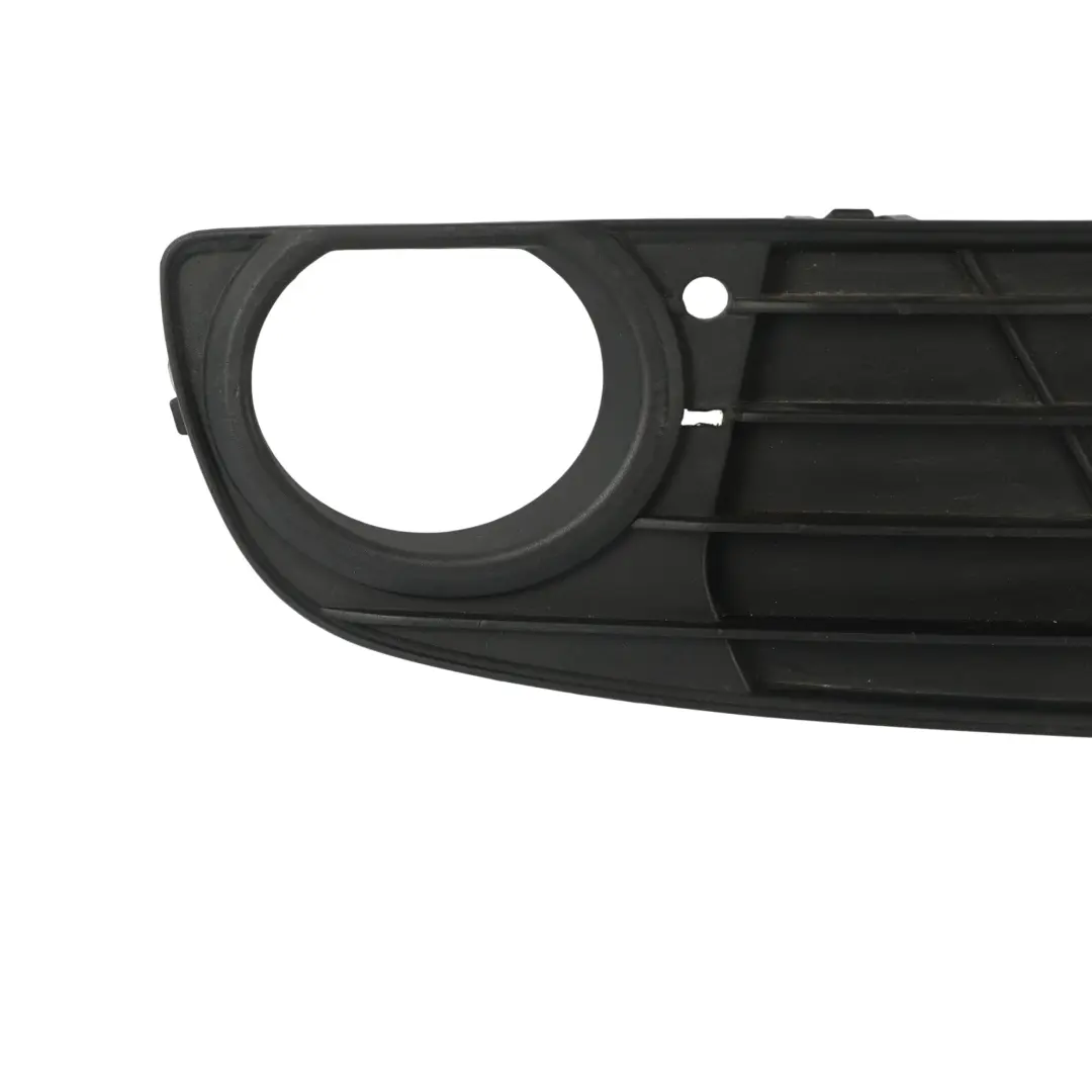 Copertura Fendinebbia Paraurti Anteriore Destro Nero per BMW F30 F31 con numero di parte 7281920 BMW F30 F31 Copertura Fendinebbia Paraurti Anteriore Destro Nero - SKU 7281920 - Numero di parte 7281920