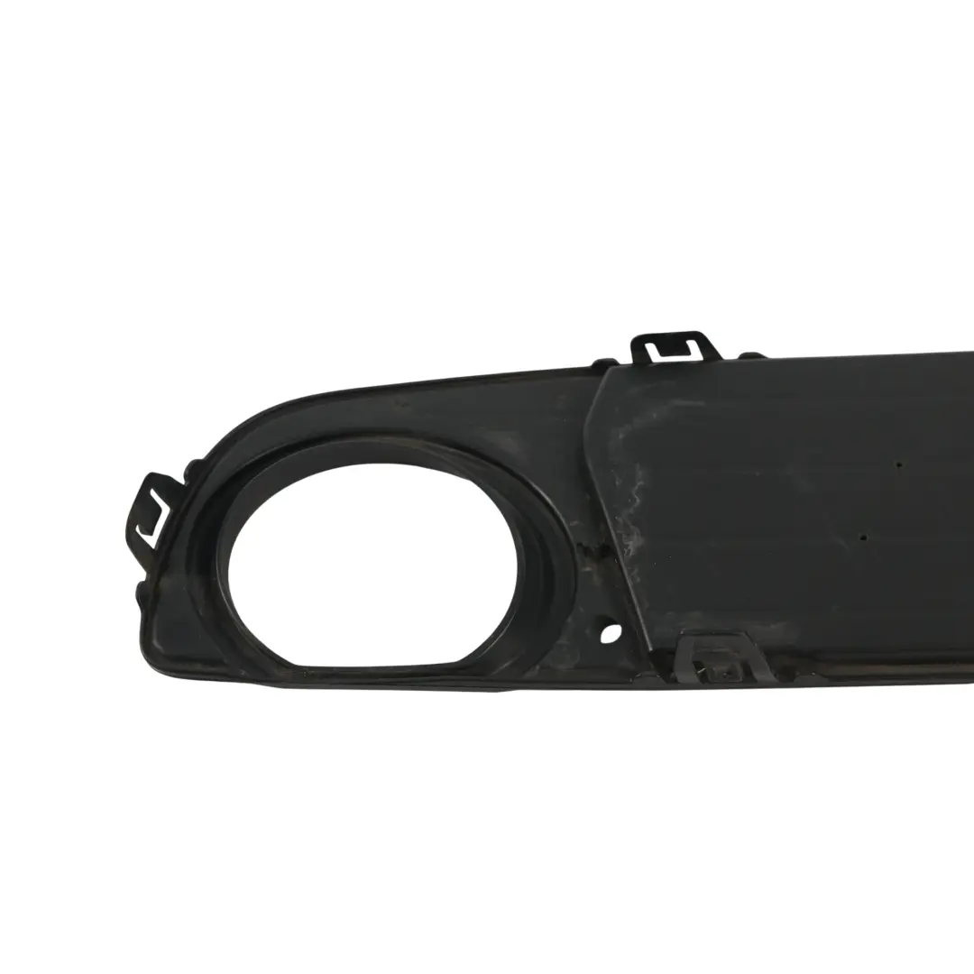 Copertura Fendinebbia Paraurti Anteriore Destro Nero per BMW F30 F31 con numero di parte 7281920 BMW F30 F31 Copertura Fendinebbia Paraurti Anteriore Destro Nero - SKU 7281920 - Numero di parte 7281920