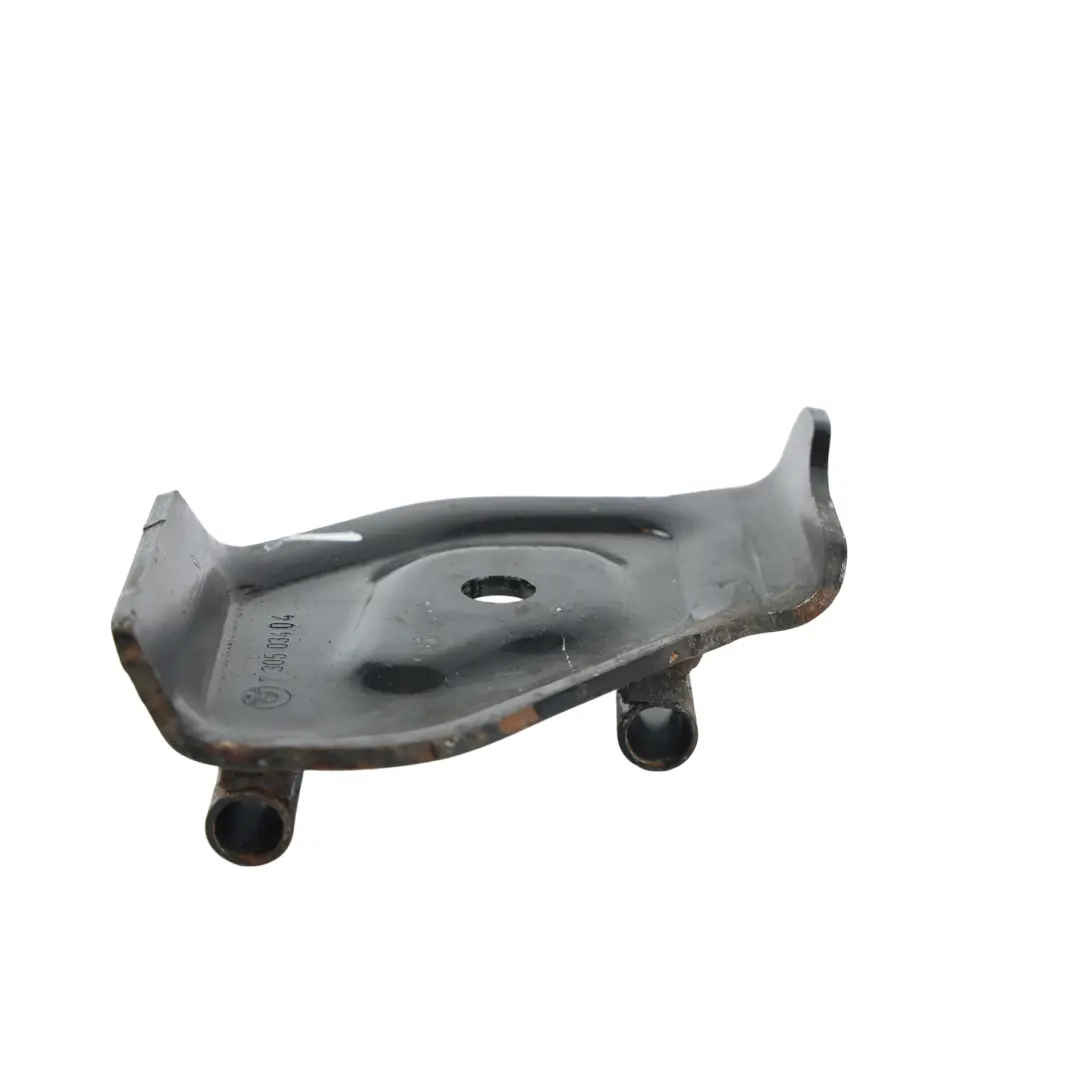 BMW E88 Płyta Adapterowa Przedniego Pasa Prawa - SKU 7305034 - Numer Części 7305034