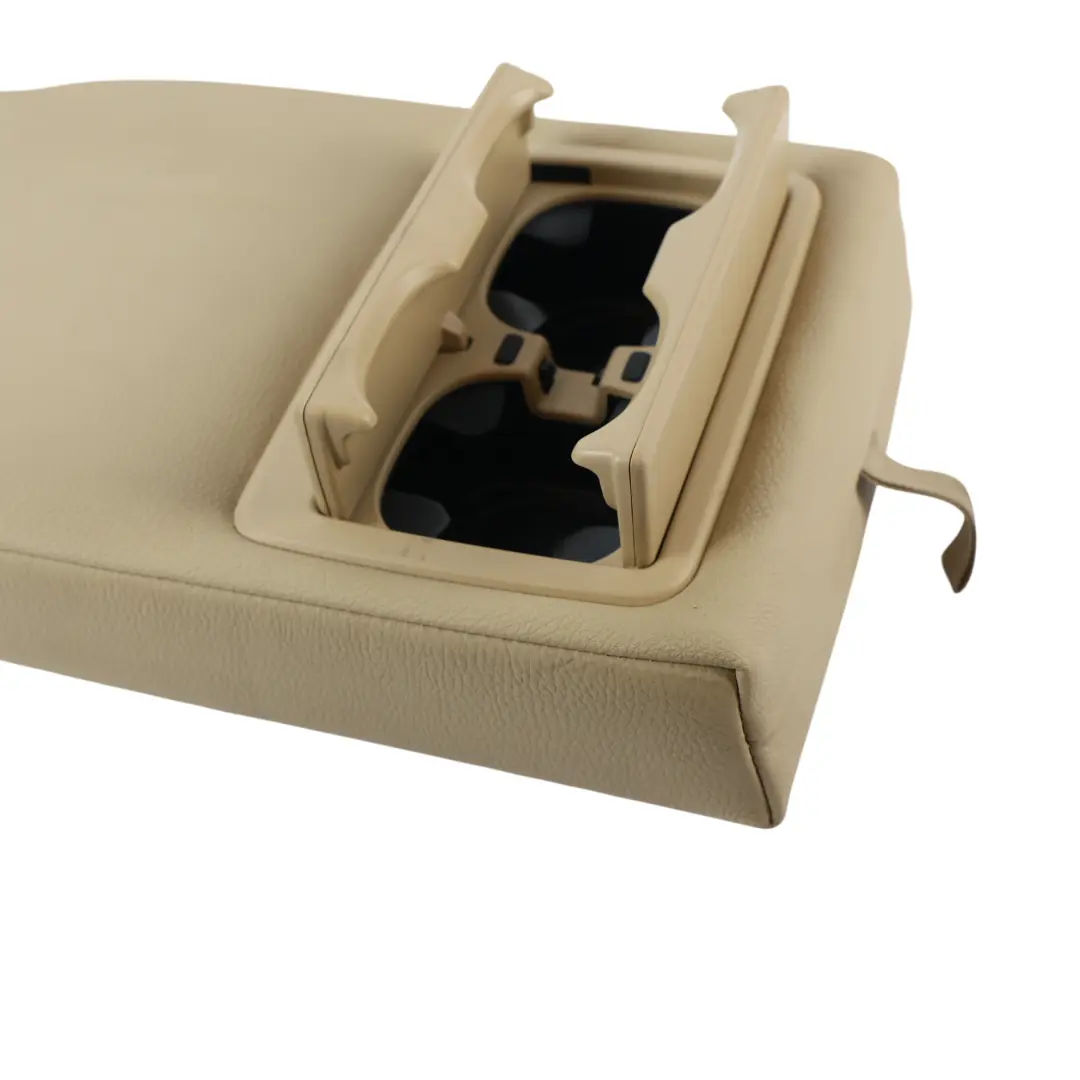 Accoudoir Central Banquette Arrière Cuir pour BMW F30 F31 F32 F34 F36 à propos du numéro de pièce 7311341 BMW F30 F31 F32 F34 F36 Accoudoir Central Banquette Arrière Cuir - SKU 7311341 - Numéro de pièce 7311341