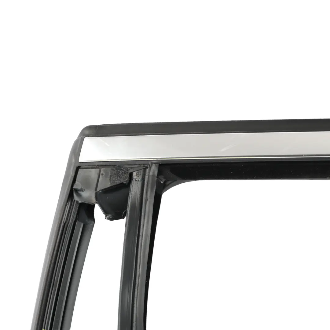 Door Window Frame Guide Seal Gasket Left N/S to BMW G31 Rear with Part number 7336989 BMW G31 Rear Door Window Frame Guide Seal Gasket Left N/S - SKU 7336989 - Part number 7336989