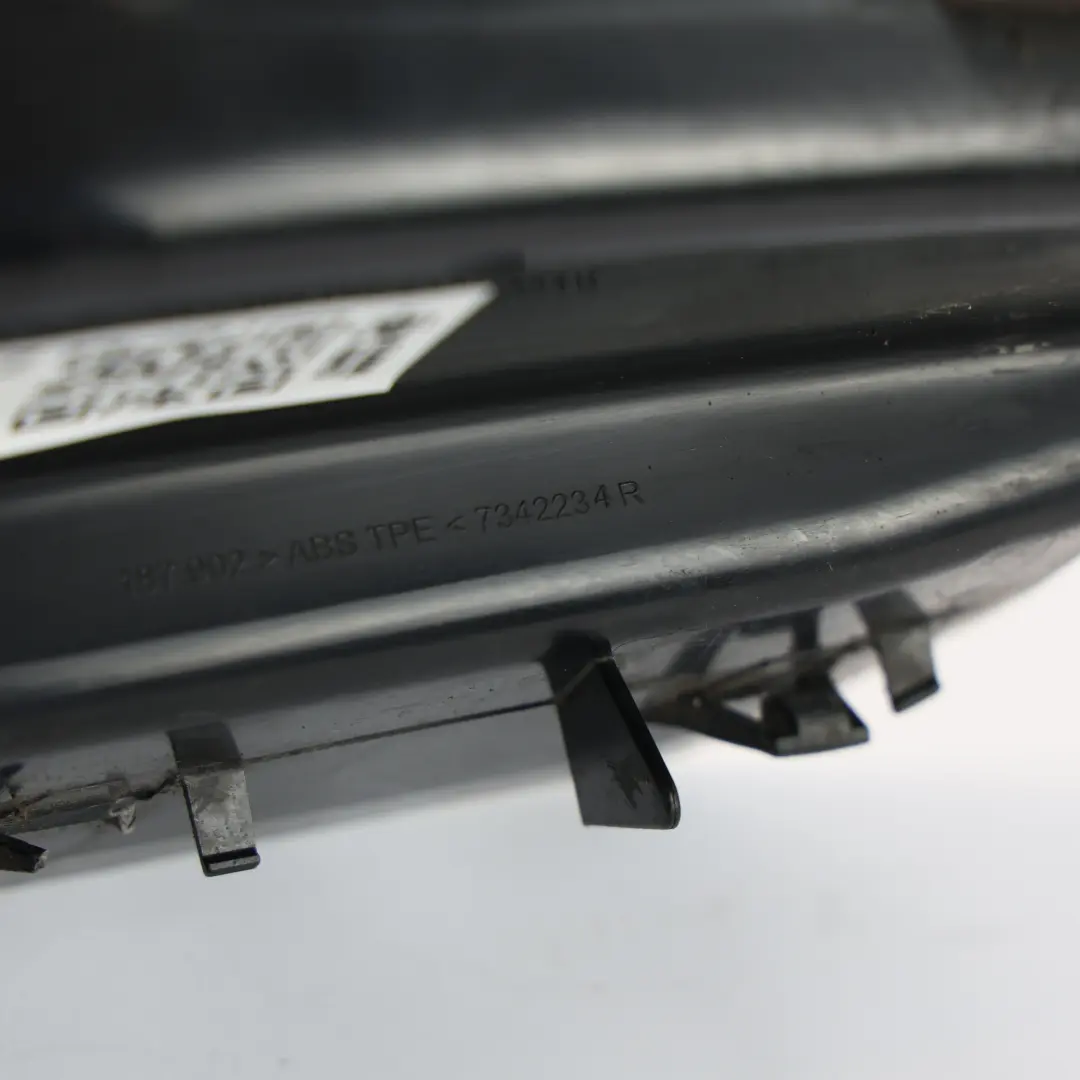 Panel Cubierta Luz Trasera Derecha para BMW X5 F15 con número de pieza 7342234 BMW X5 F15 Panel Cubierta Luz Trasera Derecha - SKU 7342234 - Número de pieza 7342234