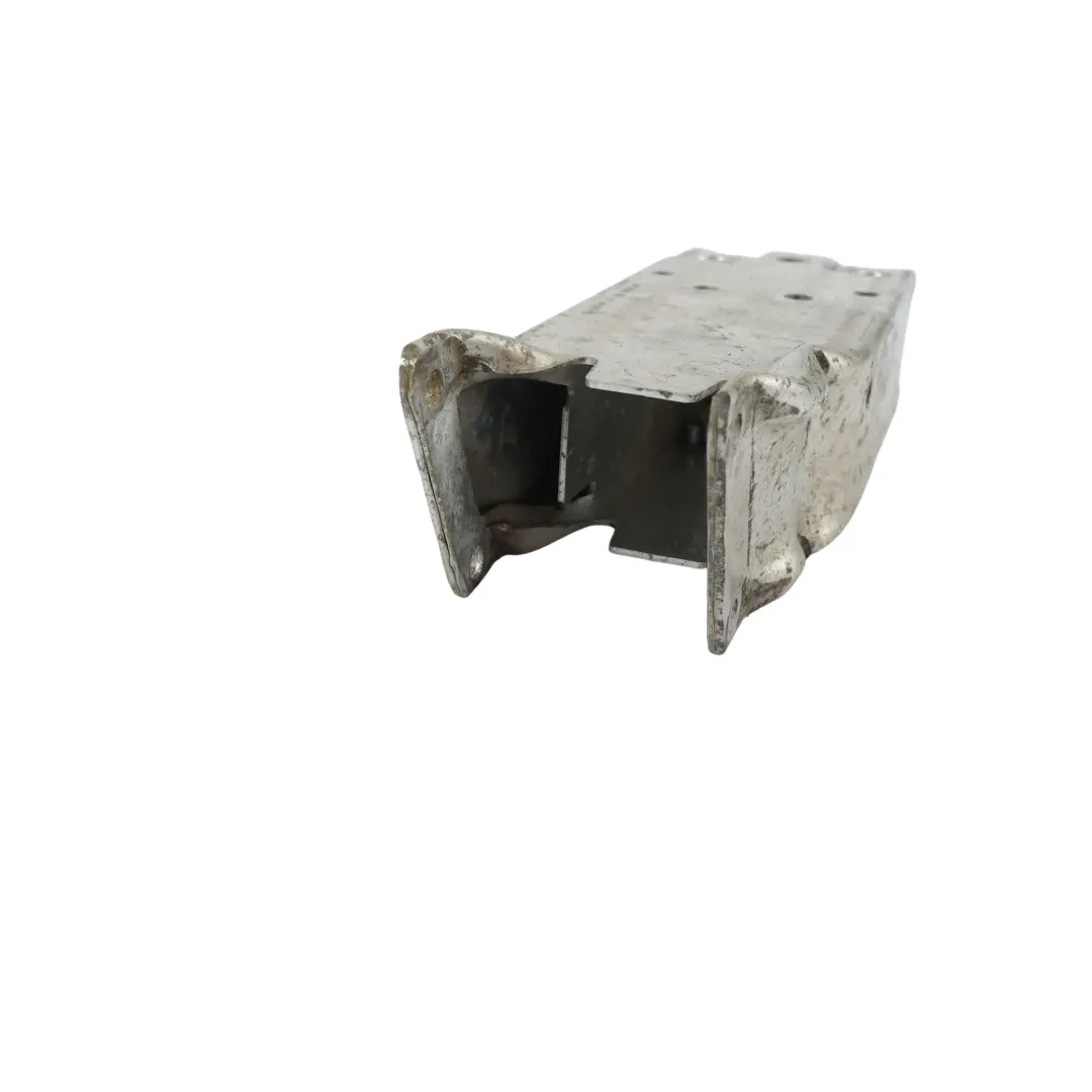 Staffa Impatto Barra Deformazione Anteriore Sinistra per Mini Clubman F54 con numero di parte 7351521 Mini Clubman F54 Staffa Impatto Barra Deformazione Anteriore Sinistra - SKU 7351521 - Numero di parte 7351521