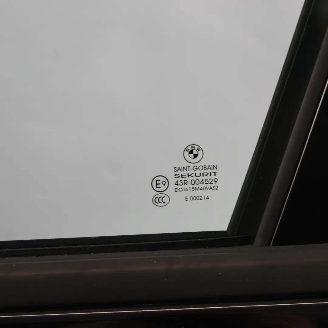 Porta Anteriore Sinistra Schwarz 2 Nero - 668 per BMW X3 F25 con numero di parte 7355803 BMW X3 F25 Porta Anteriore Sinistra Schwarz 2 Nero - 668 - SKU 7355803-SCH1 - Numero di parte 7355803