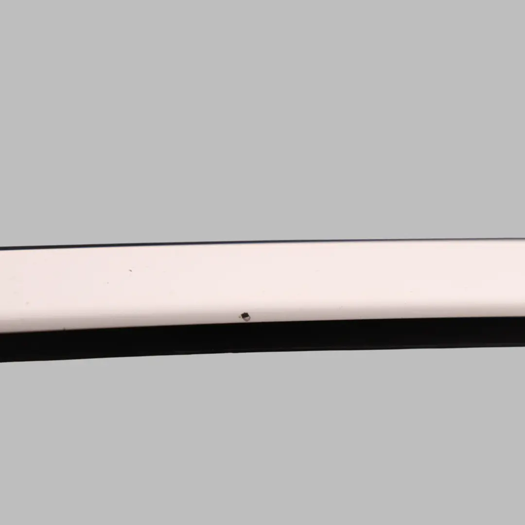 Windscreen Strip Roof Moulding Trim Right O/S Alpinweiss 3 - 300 to BMW F11 Touring with Part number 7362464 BMW F11 Touring Windscreen Strip Roof Moulding Trim Right O/S Alpinweiss 3 - 300 - SKU 7362464-AW - Part number 7362464
