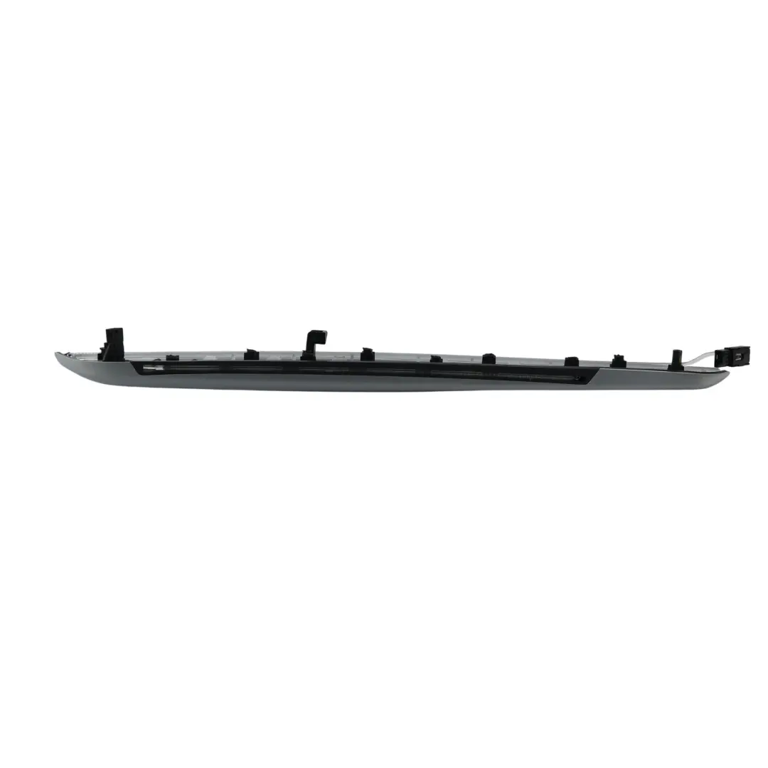 Moldura Puerta Aluminio Delantero Trasero Izquierdo para BMW F45 F46 con número de pieza 7370523 BMW F45 F46 Moldura Puerta Aluminio Delantero Trasero Izquierdo - SKU 7370523 - Número de pieza 7370523