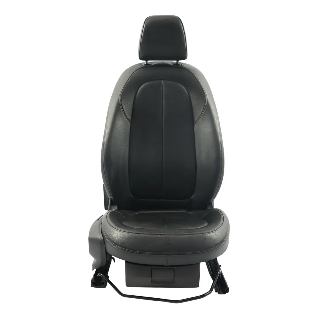 Sedile Anteriore Pelle Dakota Nero Destro per BMW F40 F45 F46 con numero di parte 7374856 BMW F40 F45 F46 Sedile Anteriore Pelle Dakota Nero Destro - SKU 7374856-2 - Numero di parte 7374856