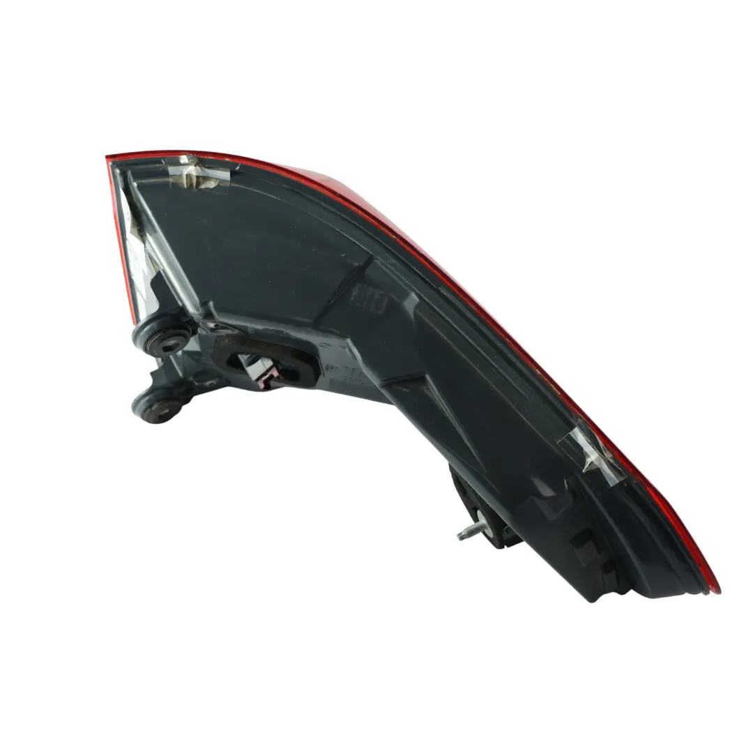 Luz Trasera Lateral Exterior Izquierda para BMW G31 Touring con número de pieza 7388947 BMW G31 Touring Luz Trasera Lateral Exterior Izquierda - SKU 7388947 - Número de pieza 7388947