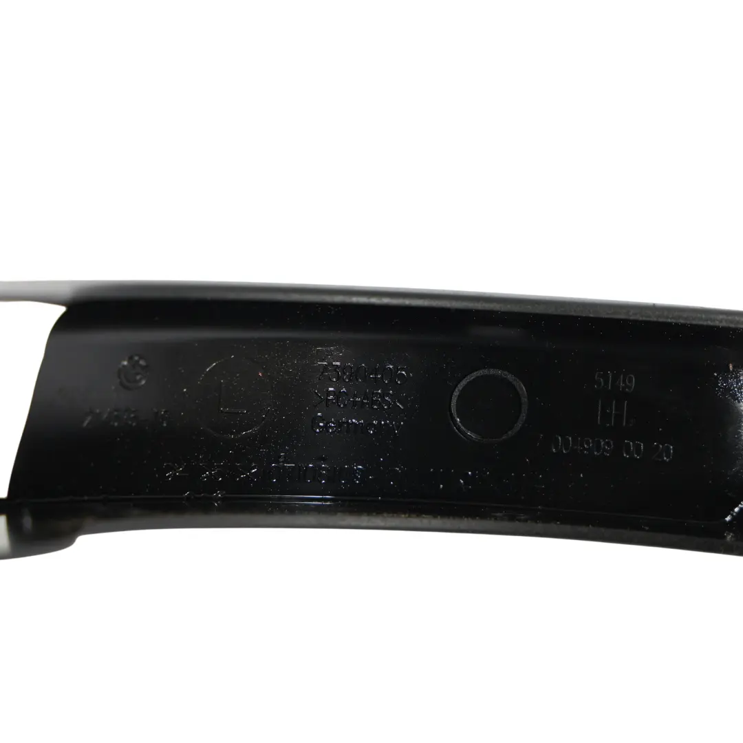 Support Charnière Couvercle Panneau Garniture Gauche pour BMW G31 LCI à propos du numéro de pièce 7390405 BMW G31 LCI Support Charnière Couvercle Panneau Garniture Gauche - SKU 7390405 - Numéro de pièce 7390405