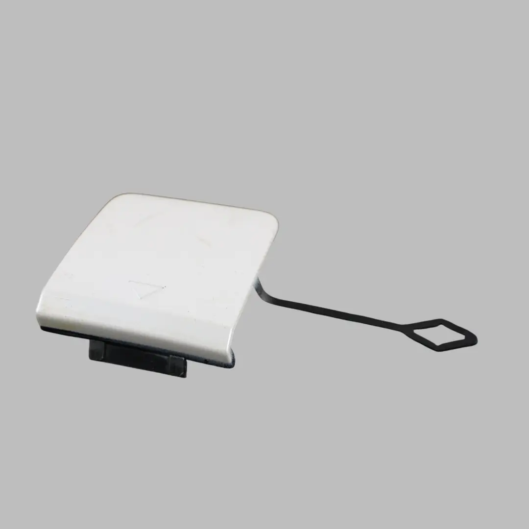 Tapa Trasera Remolque Blanco Mineral Metalico A96 para BMW F45 con número de pieza 7393792 BMW F45 Tapa Trasera Remolque Blanco Mineral Metalico A96 - SKU 7393792-MW - Número de pieza 7393792
