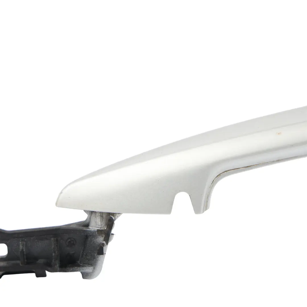 Türgriff Hinten Links Gletscher Silber A83 für BMW X5 F15 X6 F16 X1 F48 mit Teilenummer 7396305 BMW X5 F15 X6 F16 X1 F48 Türgriff Hinten Links Gletscher Silber A83 - SKU 7396305-GSB - Teilenummer 7396305