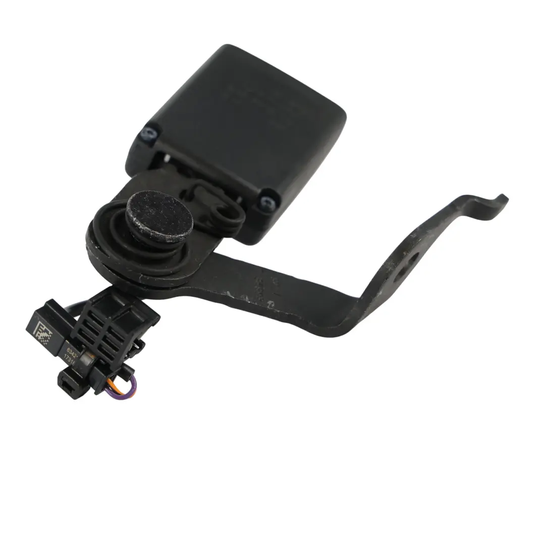 Zapinka Pasa Bezpieczeństwa Dolna Tylna Lewa do BMW G30 G31 o numerze 7412781 BMW G30 G31 Zapinka Pasa Bezpieczeństwa Dolna Tylna Lewa - SKU 7412781 - Numer Części 7412781