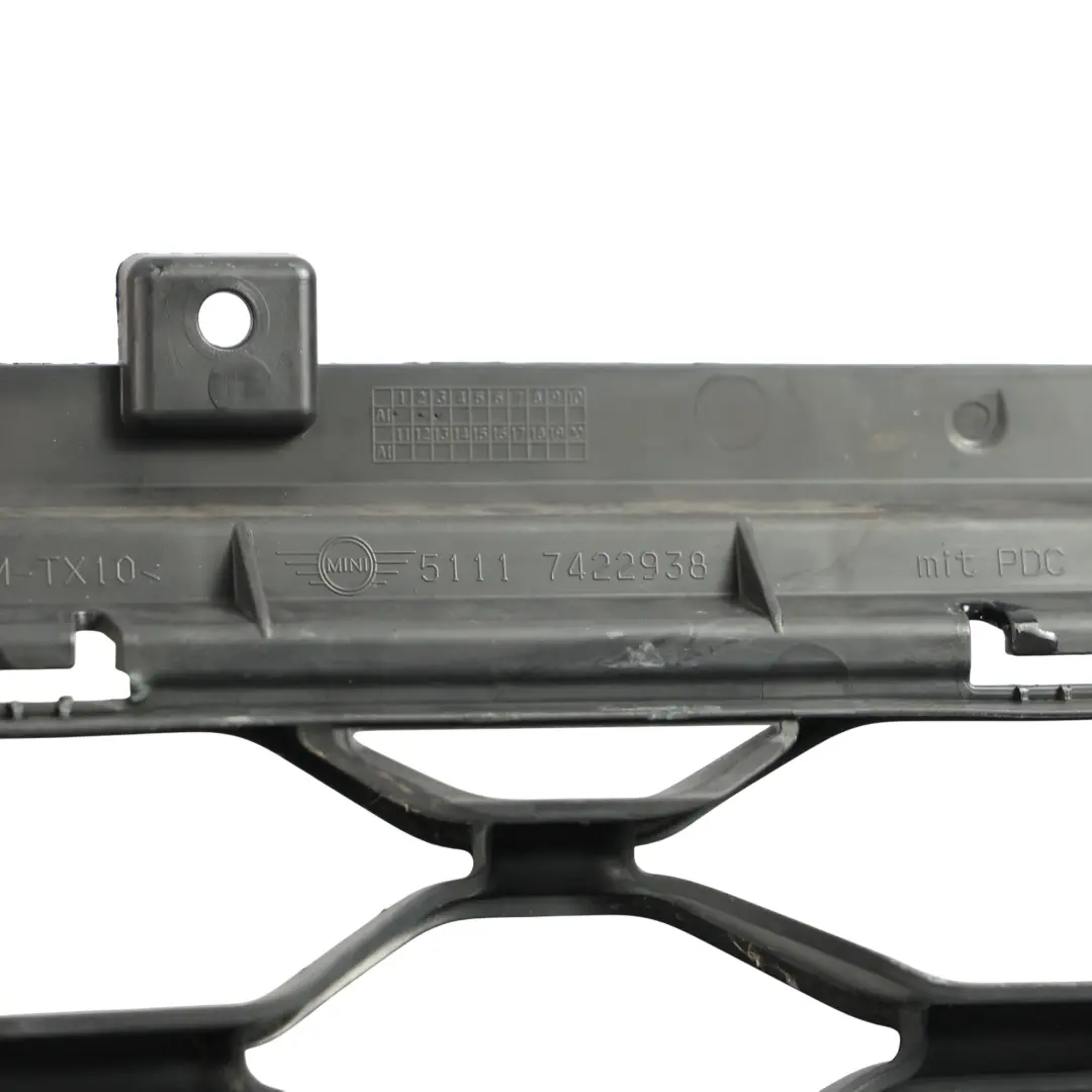 Vordere Stoßstange Kühlergrill Verkleidung für Mini F60 Countryman Cooper S mit Teilenummer 7422937 Mini F60 Countryman Cooper S Vordere Stoßstange Kühlergrill Verkleidung - SKU 7422937 - Teilenummer 7422937