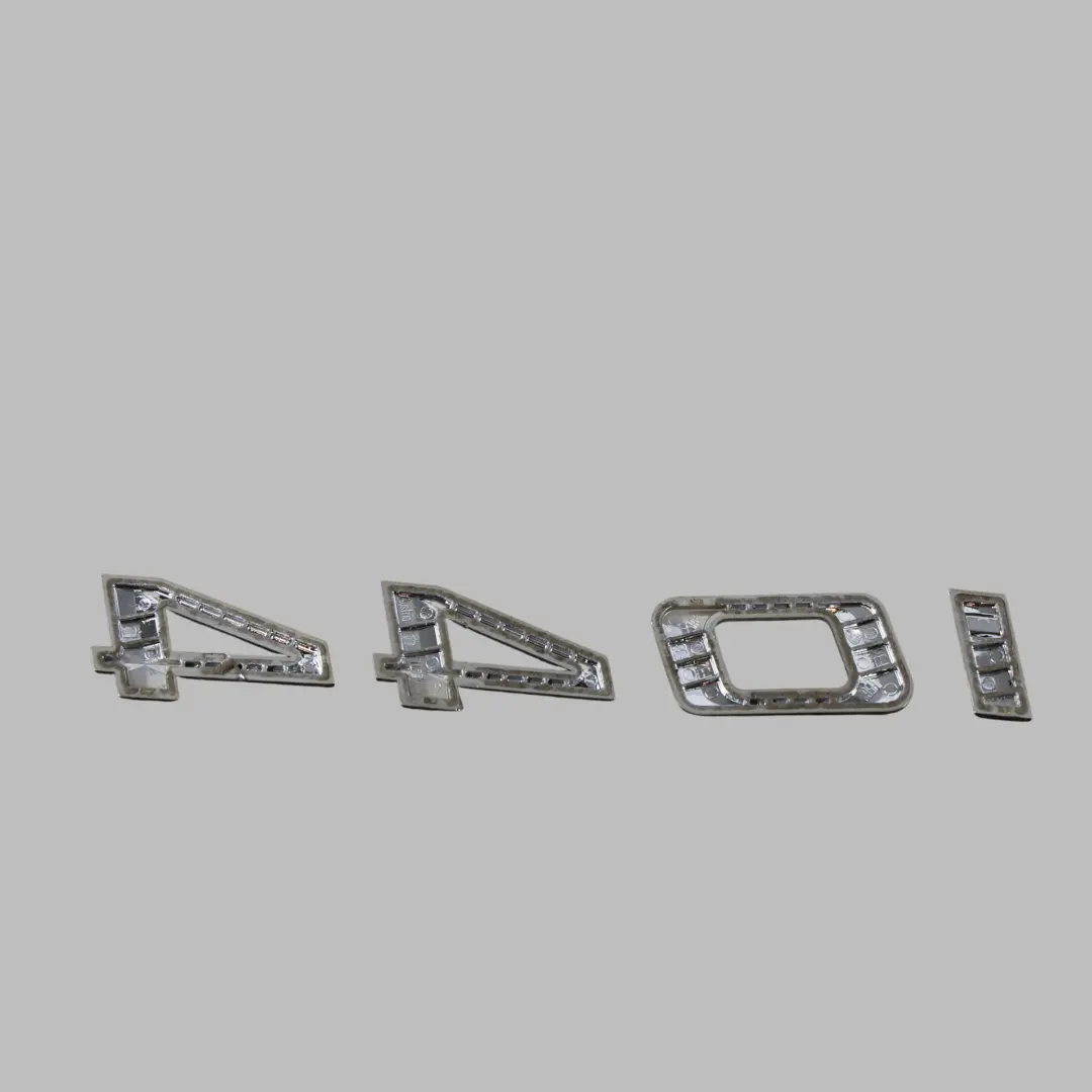 Emblema Badge Posteriore Bagagliaio 440I Cromato per BMW F32 LCI F33 F36 con numero di parte 7423949 BMW F32 LCI F33 F36 Emblema Badge Posteriore Bagagliaio 440I Cromato - SKU 7423949 - Numero di parte 7423949
