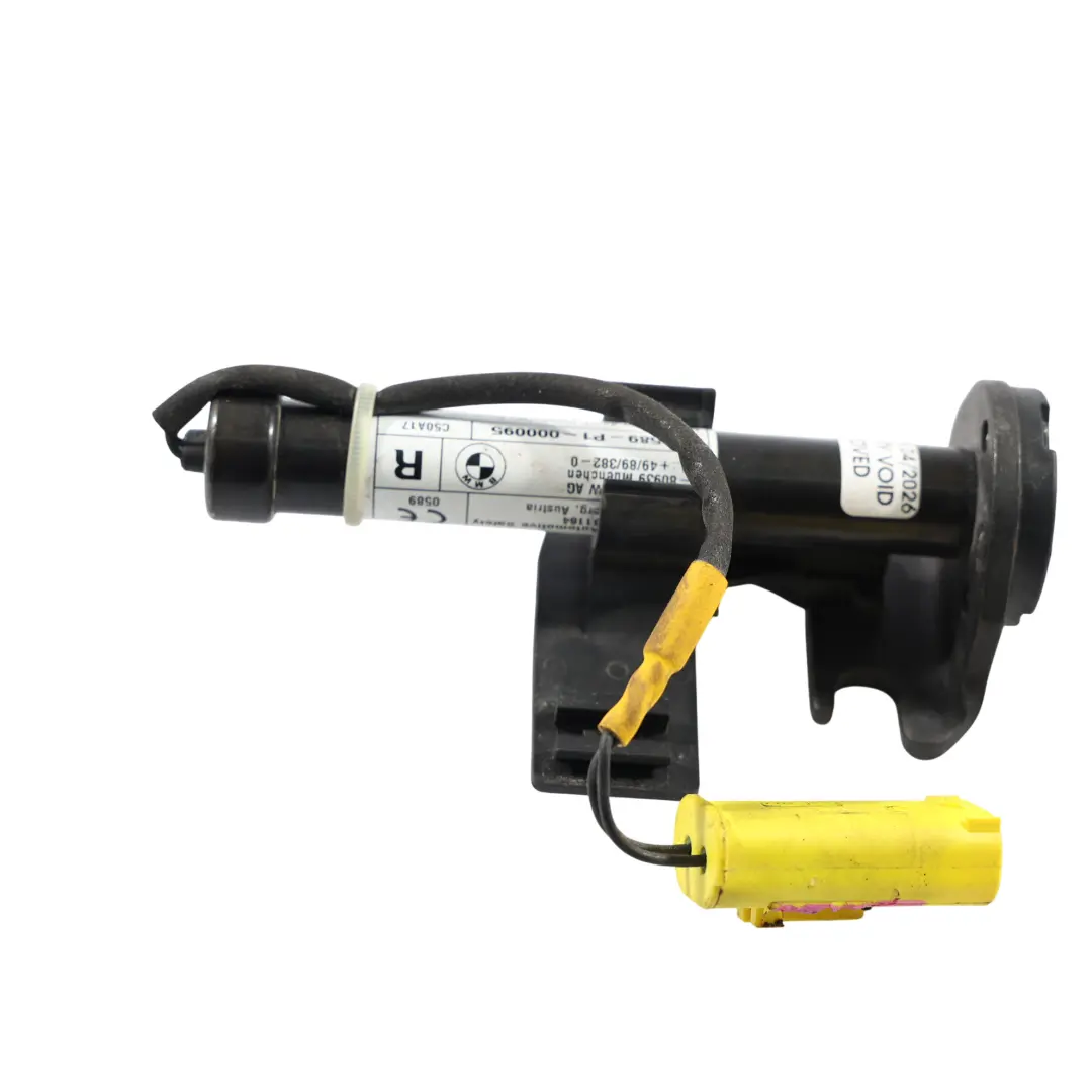 Actuador Capó Bisagra Protección Peatonal Derecho para BMW G30 G31 con número de pieza 7435798 BMW G30 G31 Actuador Capó Bisagra Protección Peatonal Derecho - SKU 7435798-1 - Número de pieza 7435798