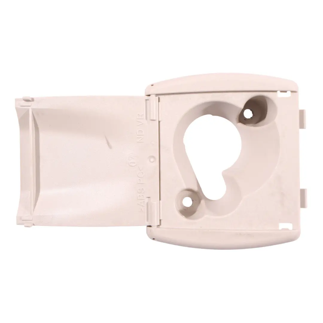 Luggage Compartment Net Cover Ivory Normal Roof Right O/S to BMW G31 with Part number 7437716 BMW G31 Luggage Compartment Net Cover Ivory Normal Roof Right O/S - SKU 7437716 - Part number 7437716