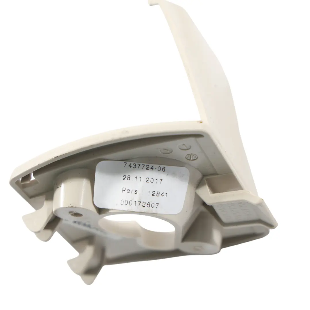 Luggage Compartment Net Cover Bracket Right O/S to BMW G31 G31 LCI Touring with Part number 7437724 BMW G31 G31 LCI Touring Luggage Compartment Net Cover Bracket Right O/S - SKU 7437724 - Part number 7437724