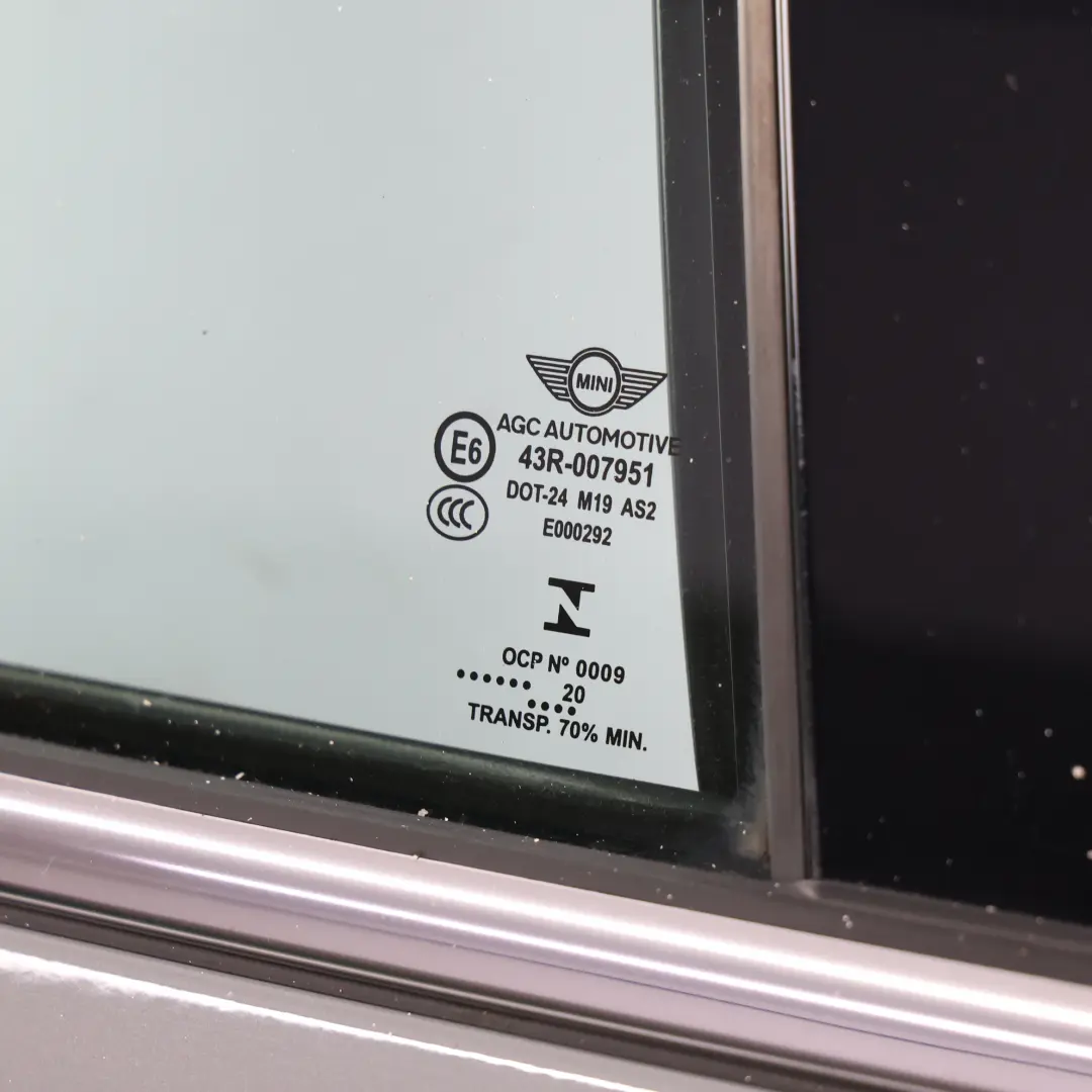 Puerta Trasera Derecha Gris Moonwalk Metallic B71 para Mini F60 Countryman con número de pieza 7438598 Mini F60 Countryman Puerta Trasera Derecha Gris Moonwalk Metallic B71 - SKU 7438598-MGM - Número de pieza 7438598