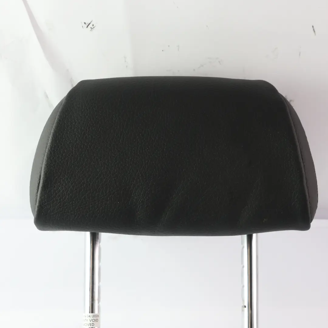 Poggiatesta Posteriore Sinistro Destro Nero Pelle Dakota per BMW G31 G32 con numero di parte 7446365 BMW G31 G32 Poggiatesta Posteriore Sinistro Destro Nero Pelle Dakota - SKU 7446365 - Numero di parte 7446365