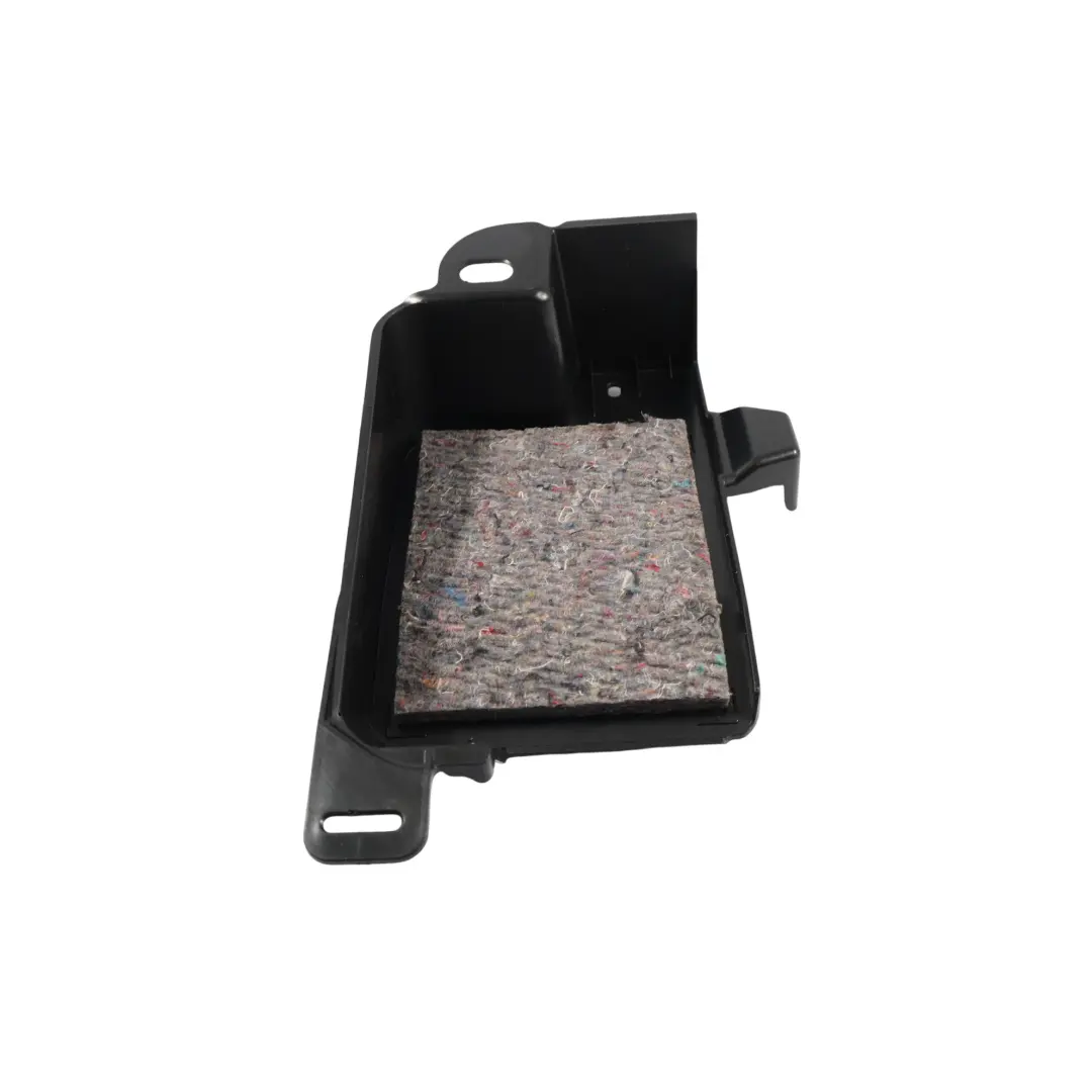 Cubierta Descarga Aire Maletero Trasero Derecho para BMW G31 G32 GT con número de pieza 7447173 BMW G31 G32 GT Cubierta Descarga Aire Maletero Trasero Derecho - SKU 7447173 - Número de pieza 7447173