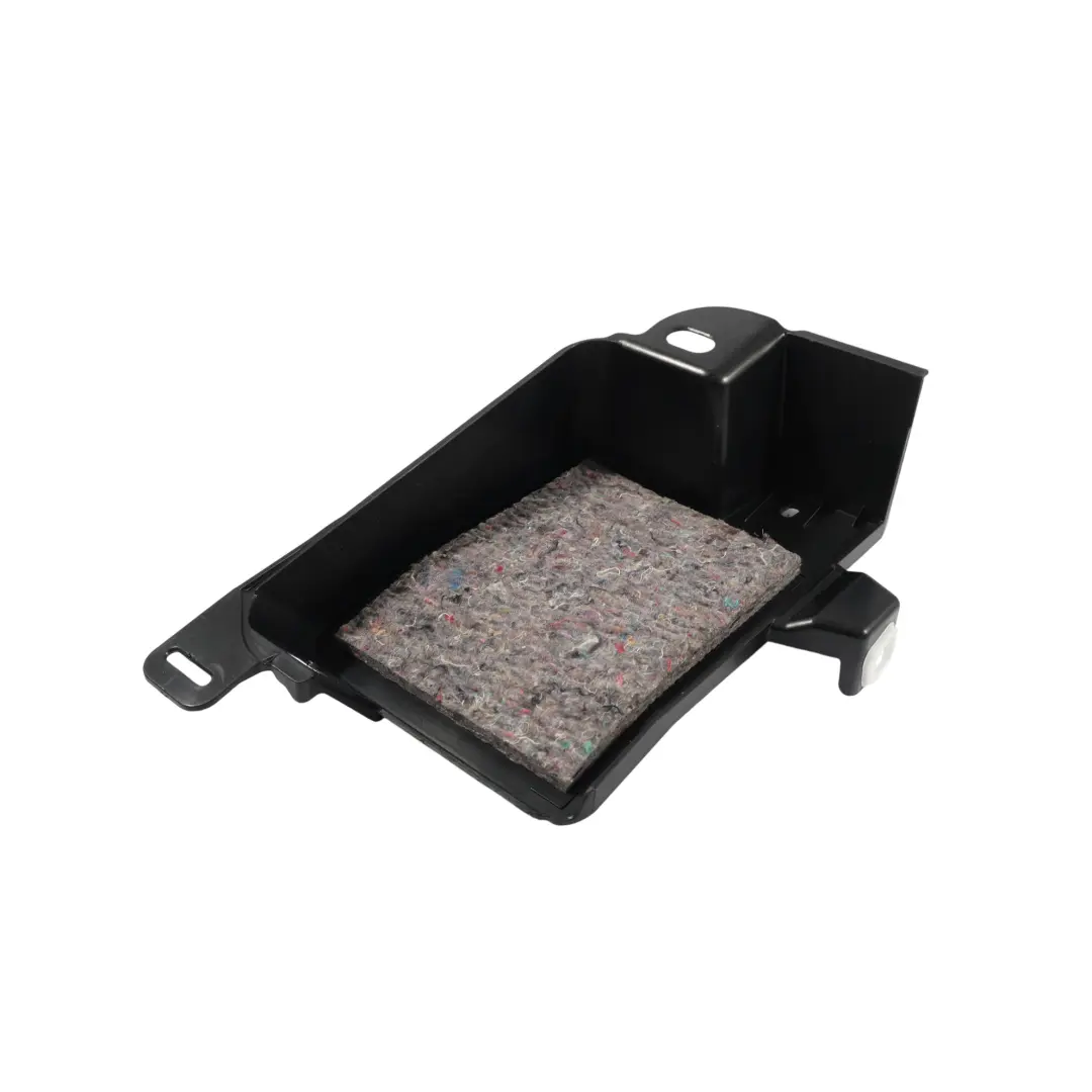 Cubierta Descarga Aire Maletero Trasero Derecho para BMW G31 G32 GT con número de pieza 7447173 BMW G31 G32 GT Cubierta Descarga Aire Maletero Trasero Derecho - SKU 7447173 - Número de pieza 7447173