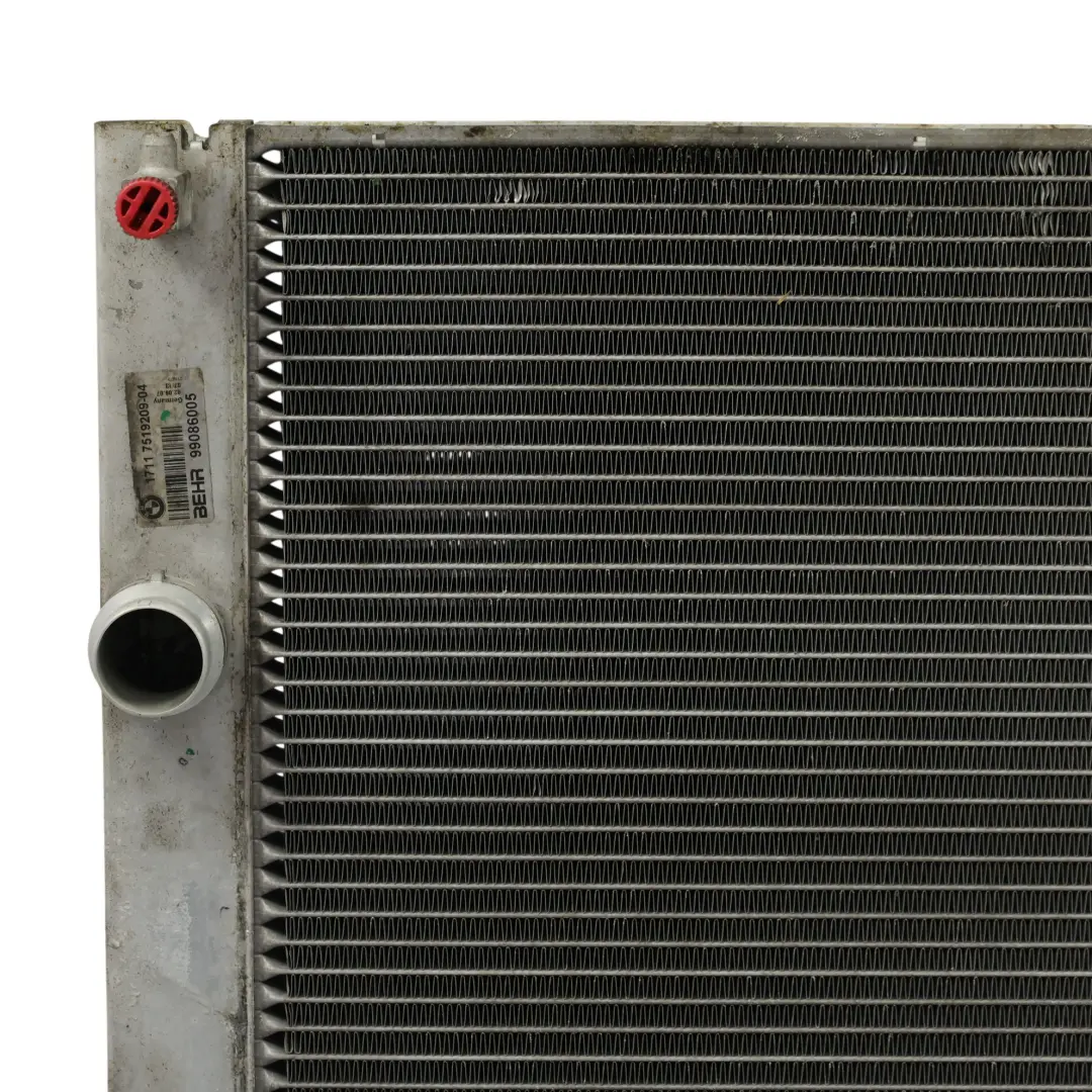 Chłodnica wody BEHR automat do BMW E60 E63 o numerze 7519209 BMW E60 E63 Chłodnica wody BEHR automat - SKU 7519209-1 - Numer Części 7519209