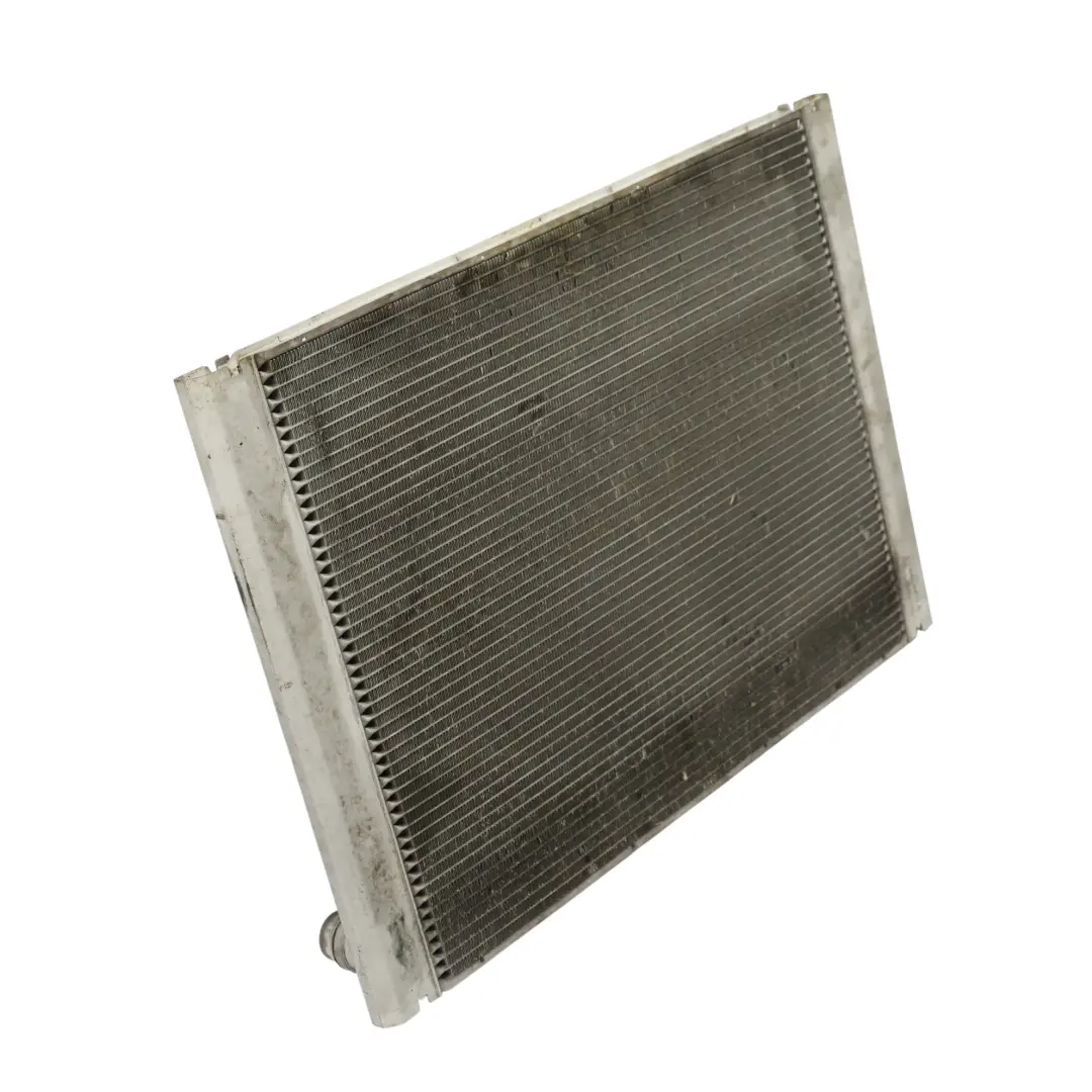 Chłodnica wody BEHR automat do BMW E60 E63 o numerze 7519209 BMW E60 E63 Chłodnica wody BEHR automat - SKU 7519209-1 - Numer Części 7519209