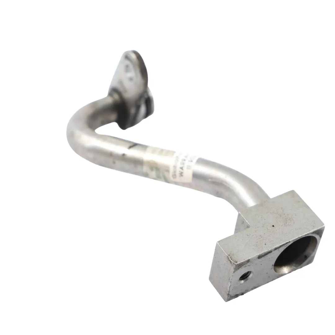 Conduite Retour Refroidisseur Huile 550i 650i N62N pour BMW E60 E61 E63 E64 à propos du numéro de pièce 7558467 BMW E60 E61 E63 E64 Conduite Retour Refroidisseur Huile 550i 650i N62N - SKU 7558467 - Numéro de pièce 7558467